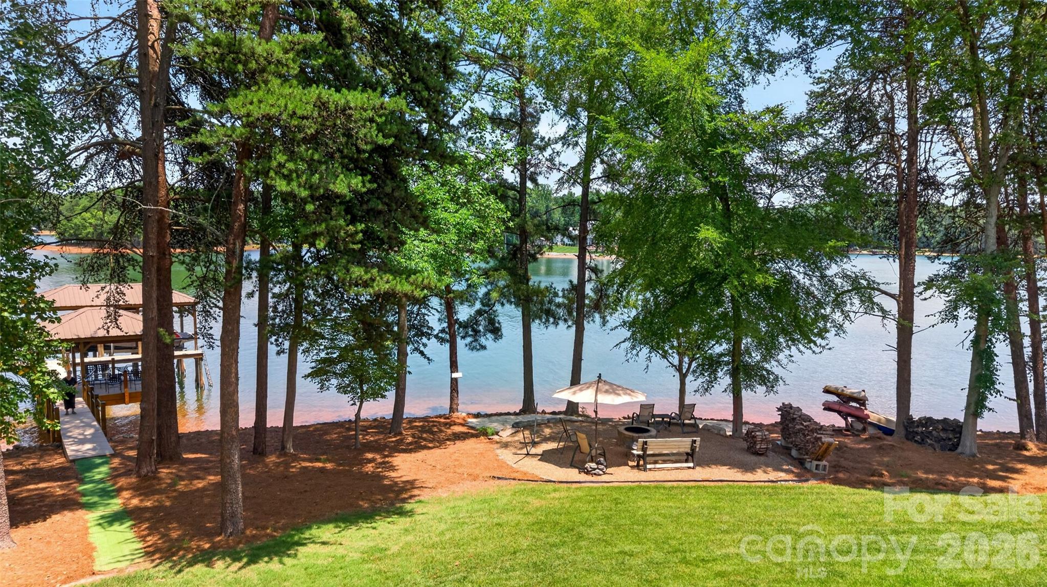 166 Balmoral Drive — Mooresville