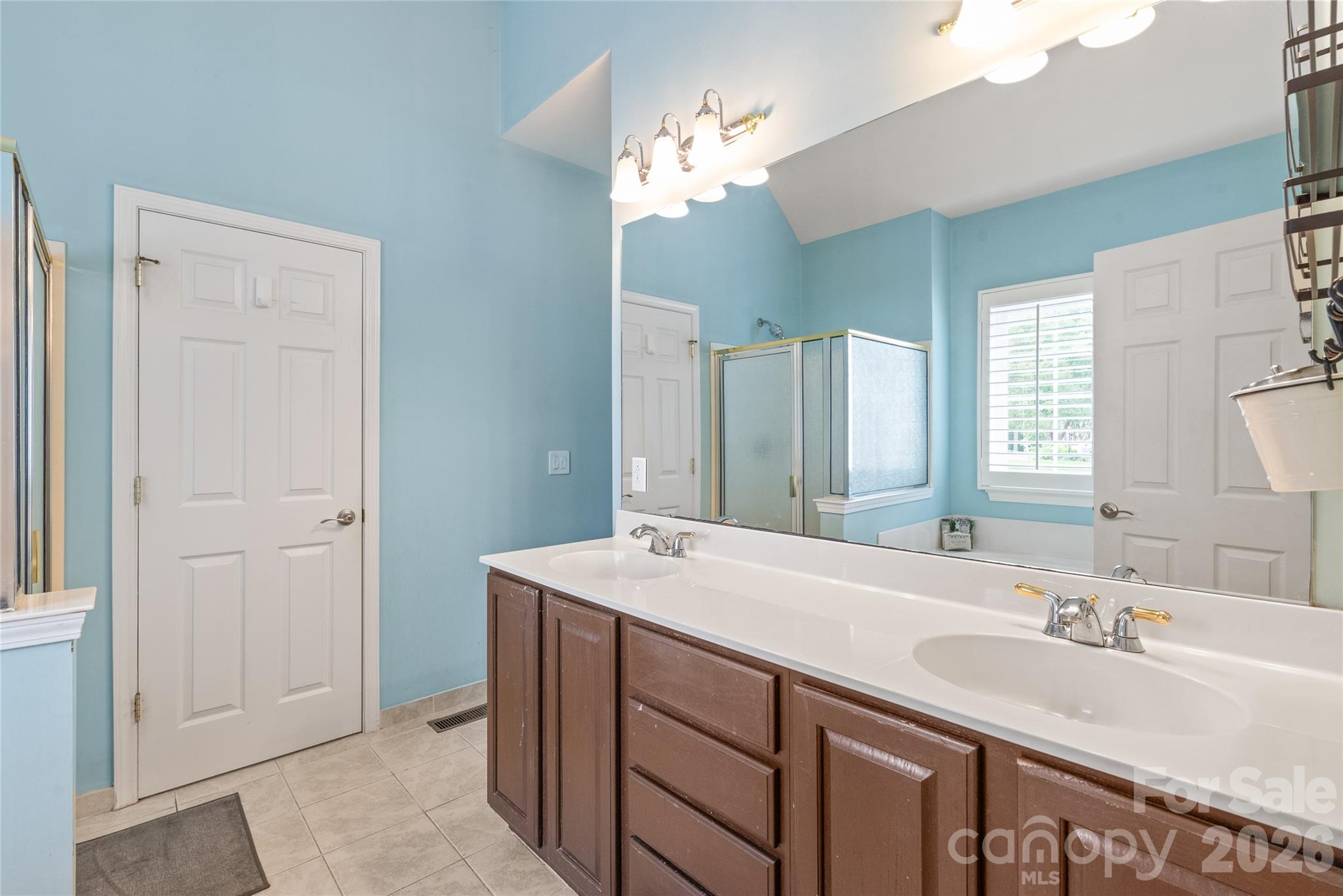 11786 Crossroads Place — Concord
