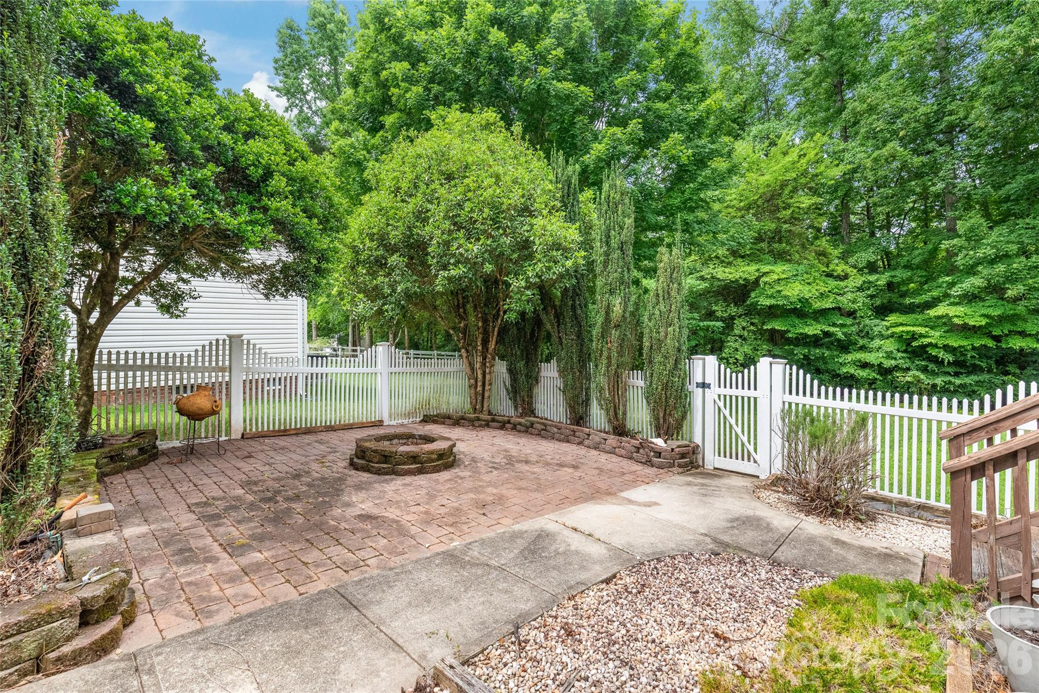 11786 Crossroads Place — Concord