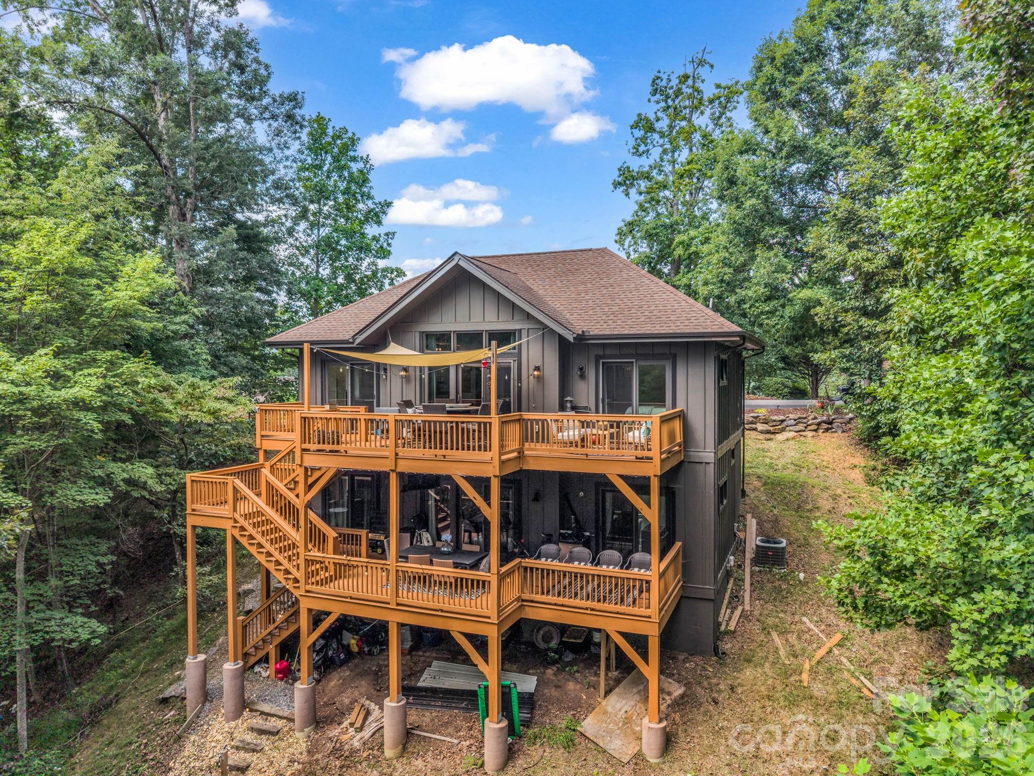 274 Hawks Nest Trail — Lake Lure