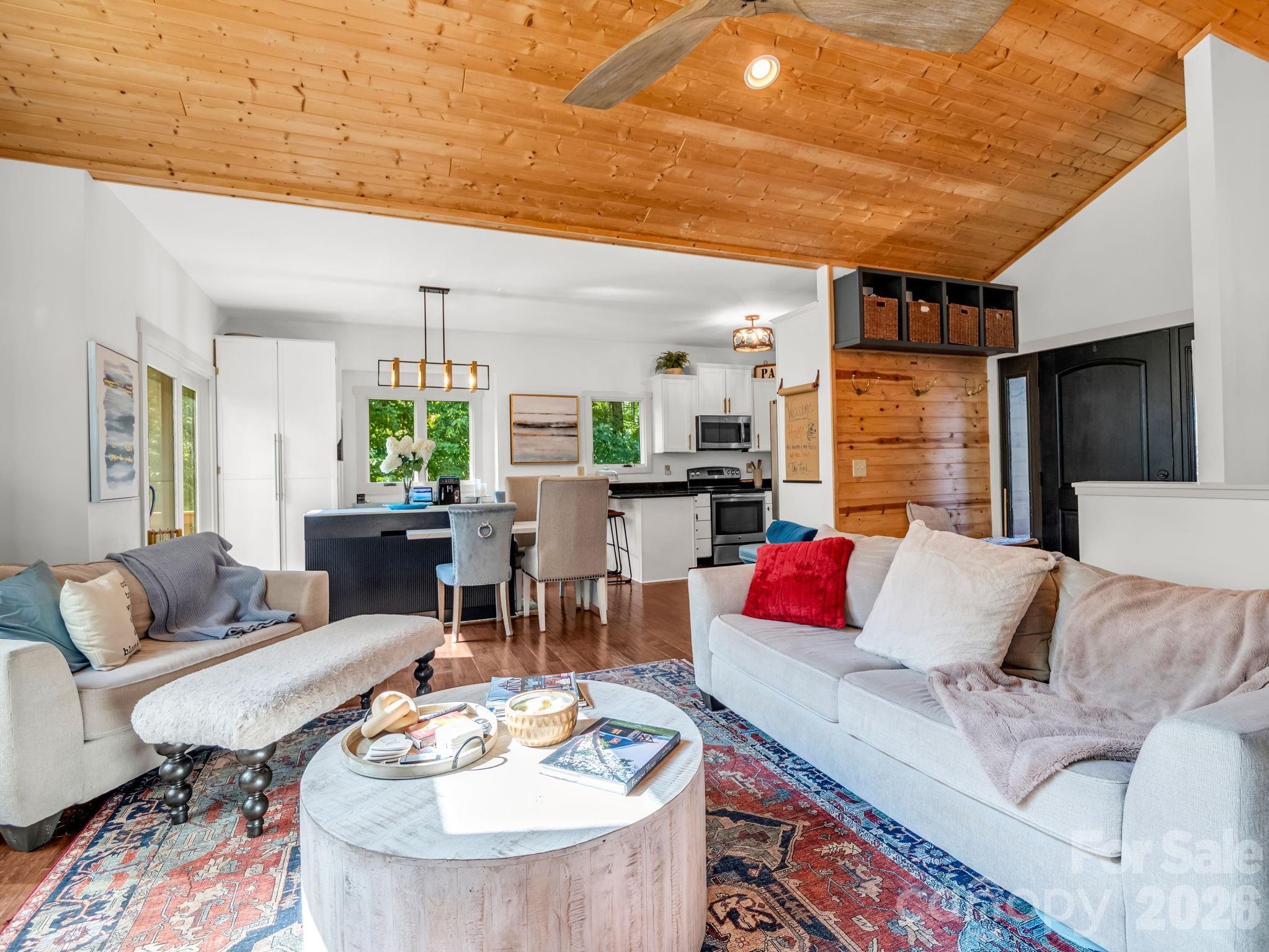 274 Hawks Nest Trail — Lake Lure