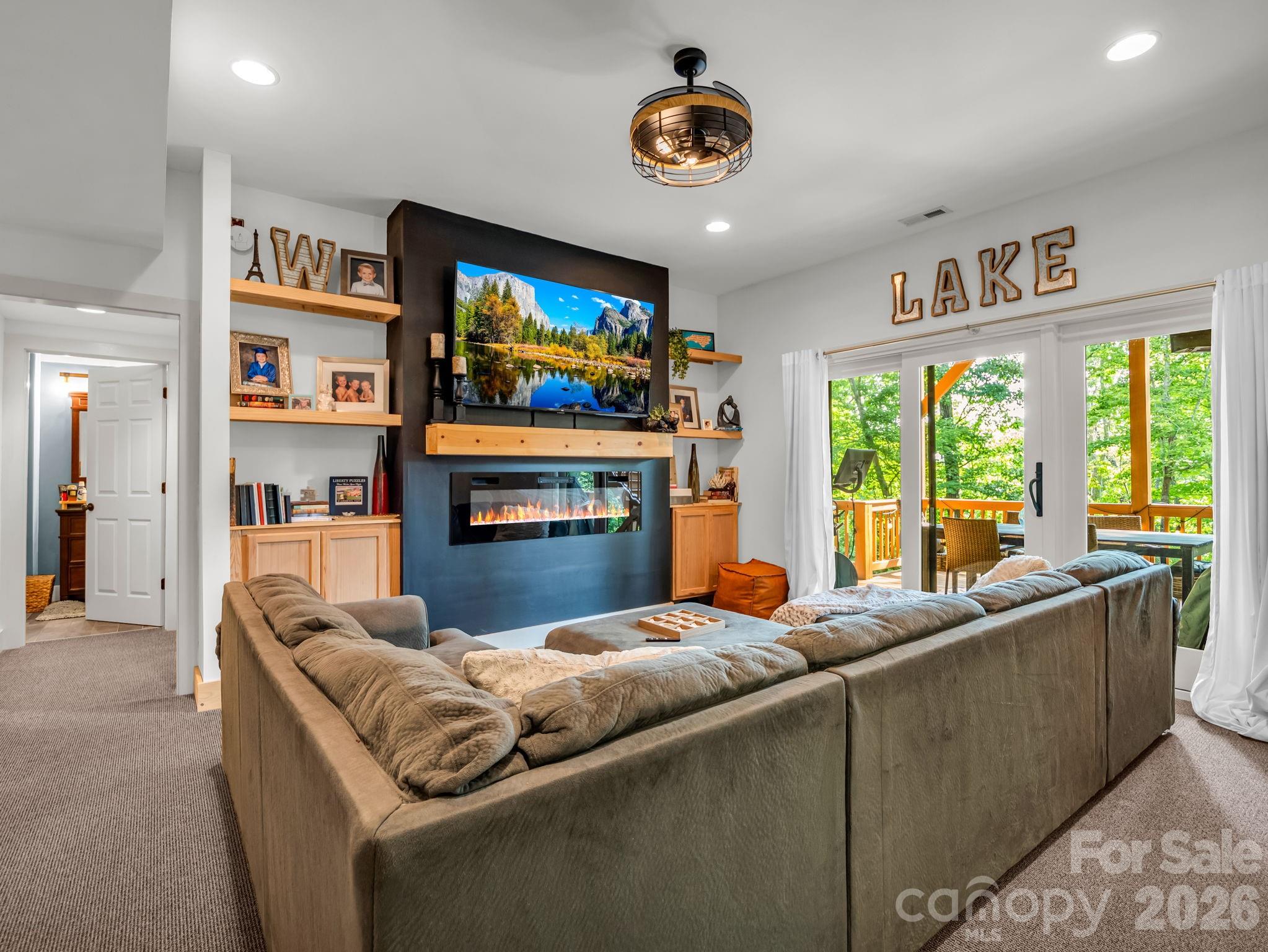 274 Hawks Nest Trail — Lake Lure