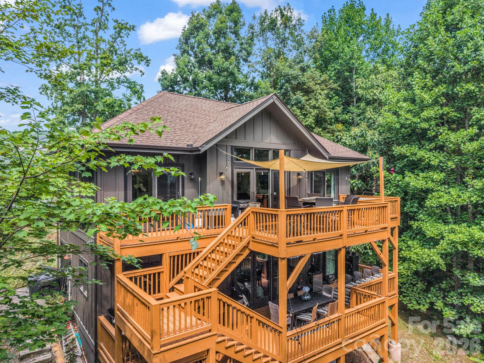 274 Hawks Nest Trail — Lake Lure