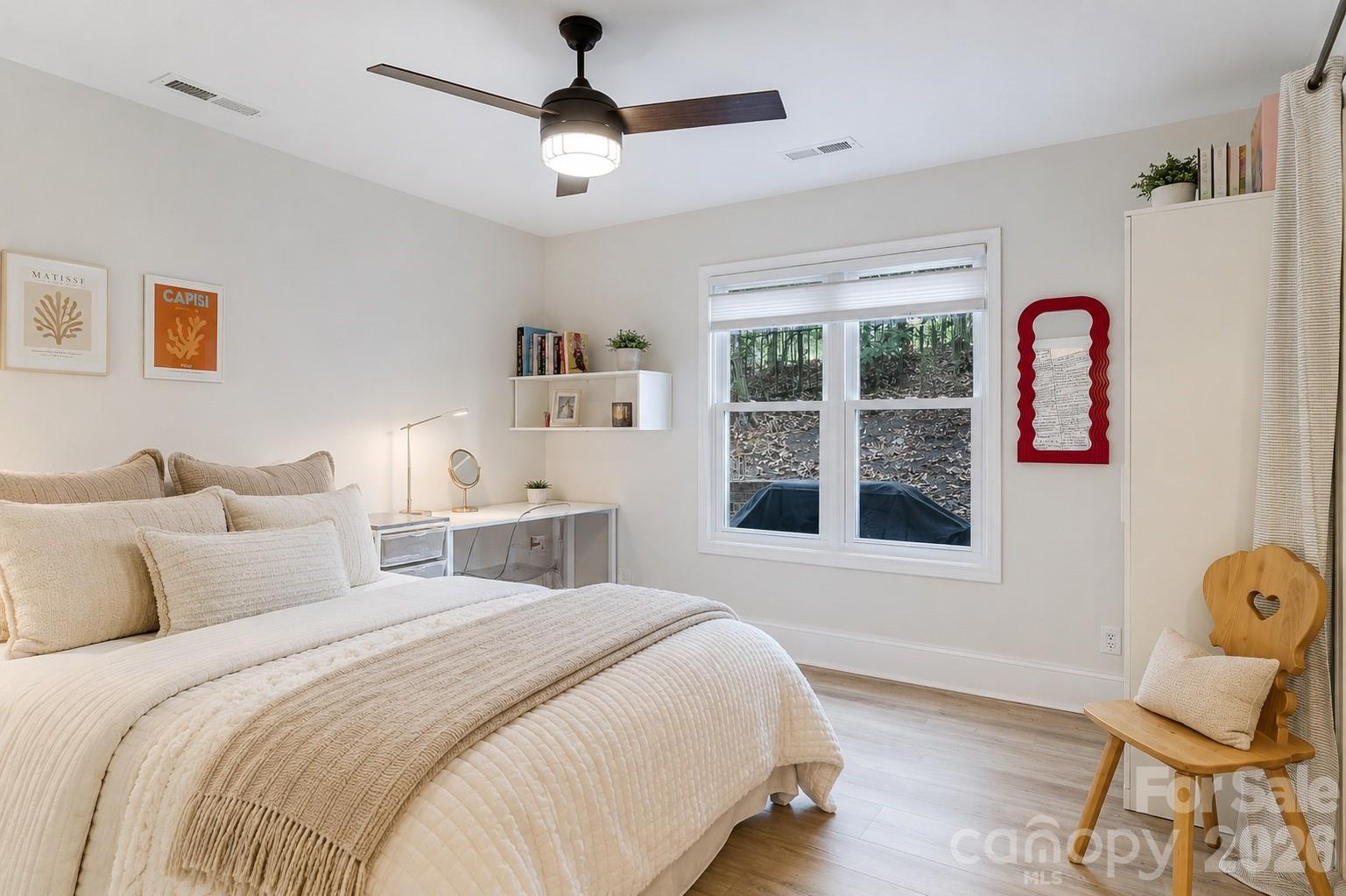 16 Tanglewood Road — Lake Wylie