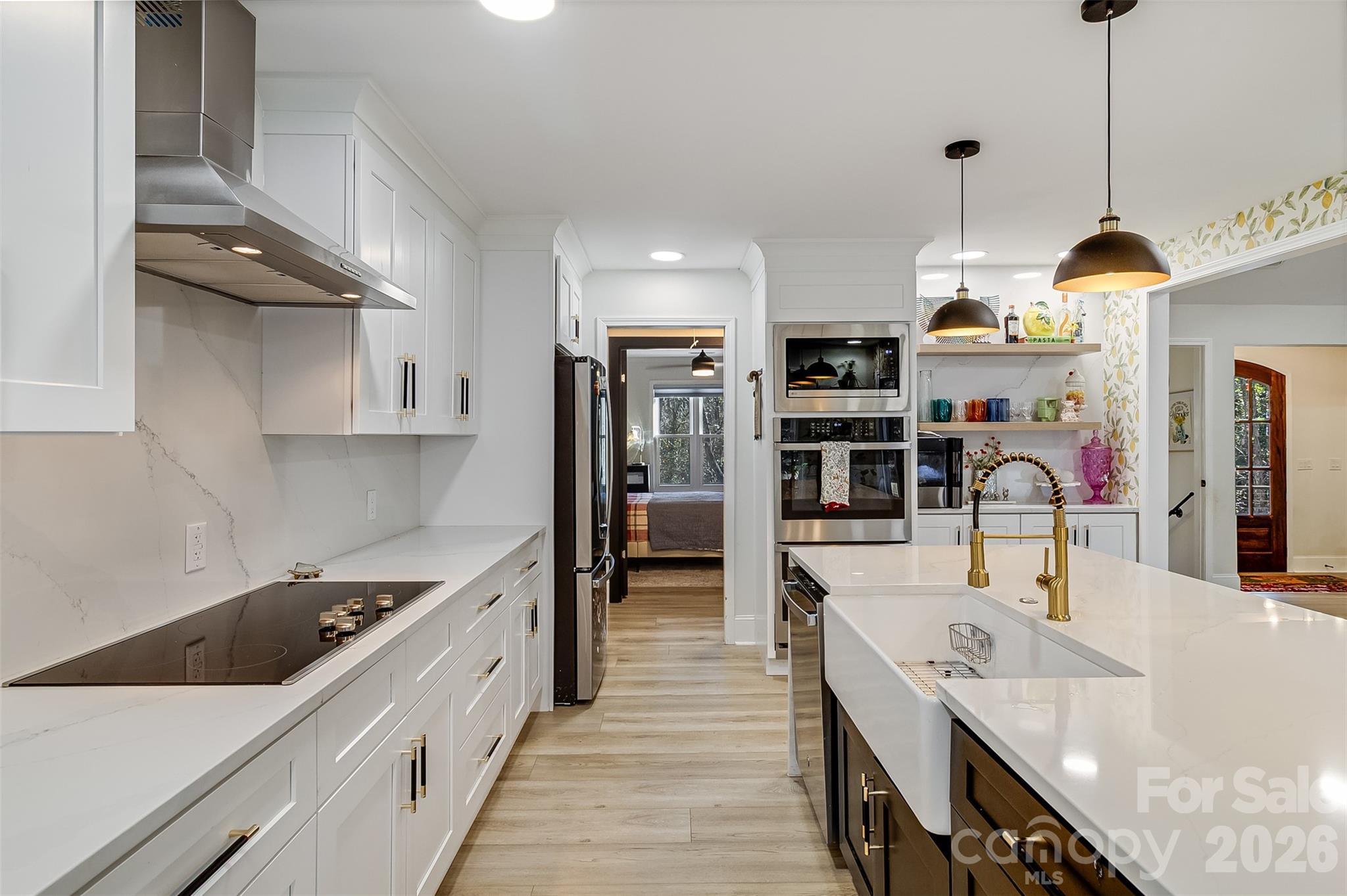 16 Tanglewood Road — Lake Wylie
