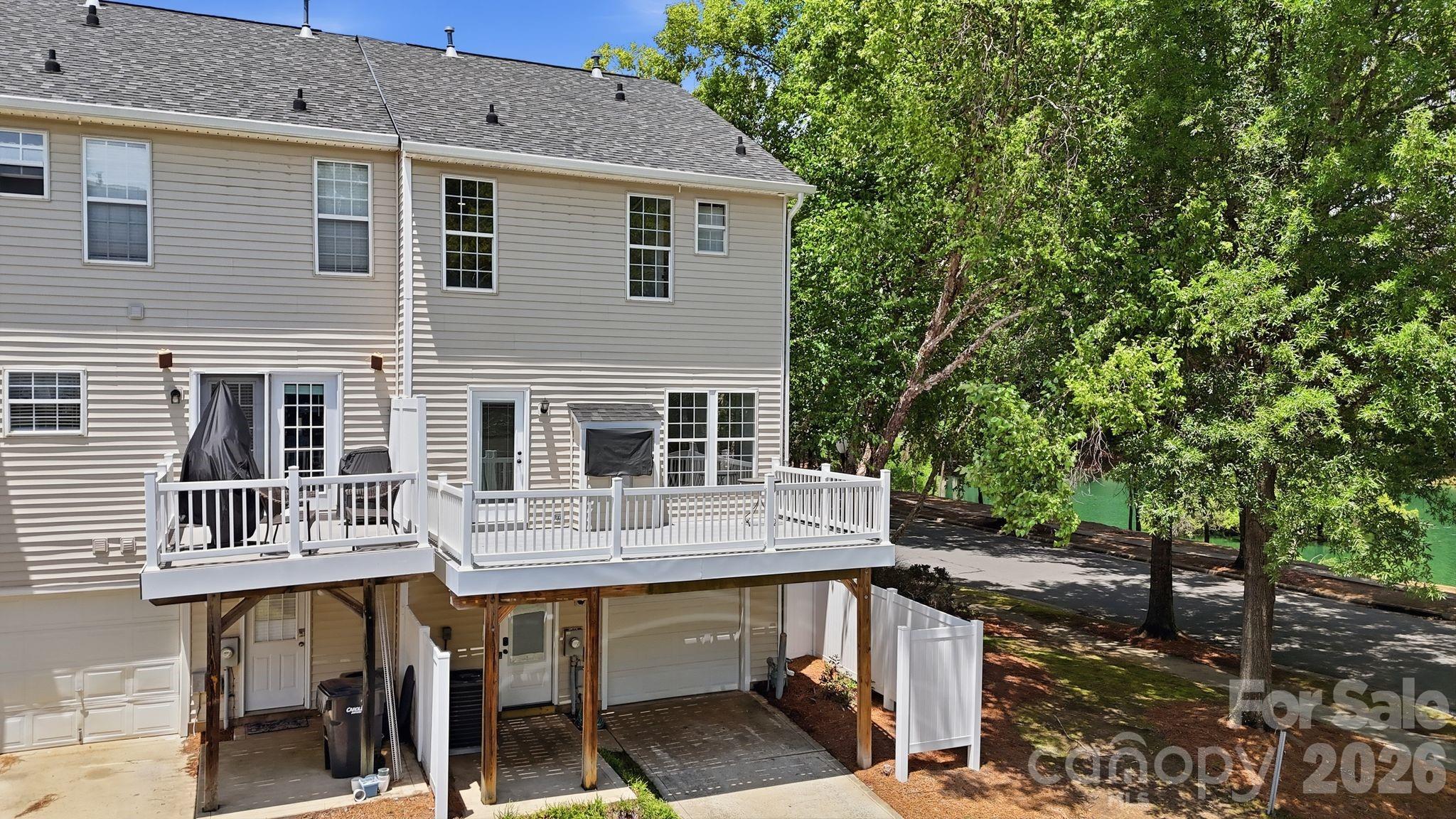 11705 Fiddlers Roof Lane — Charlotte