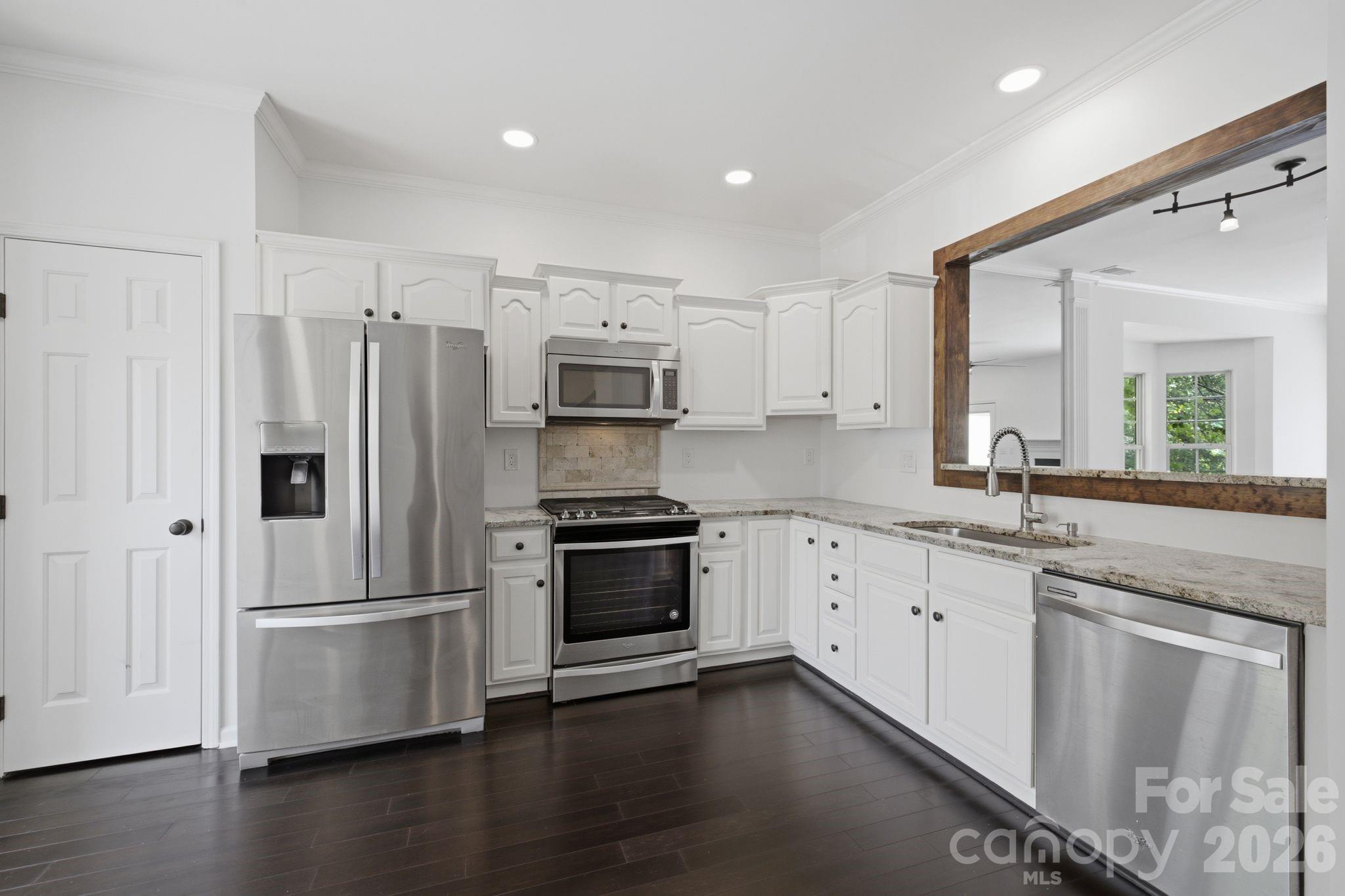 11705 Fiddlers Roof Lane — Charlotte