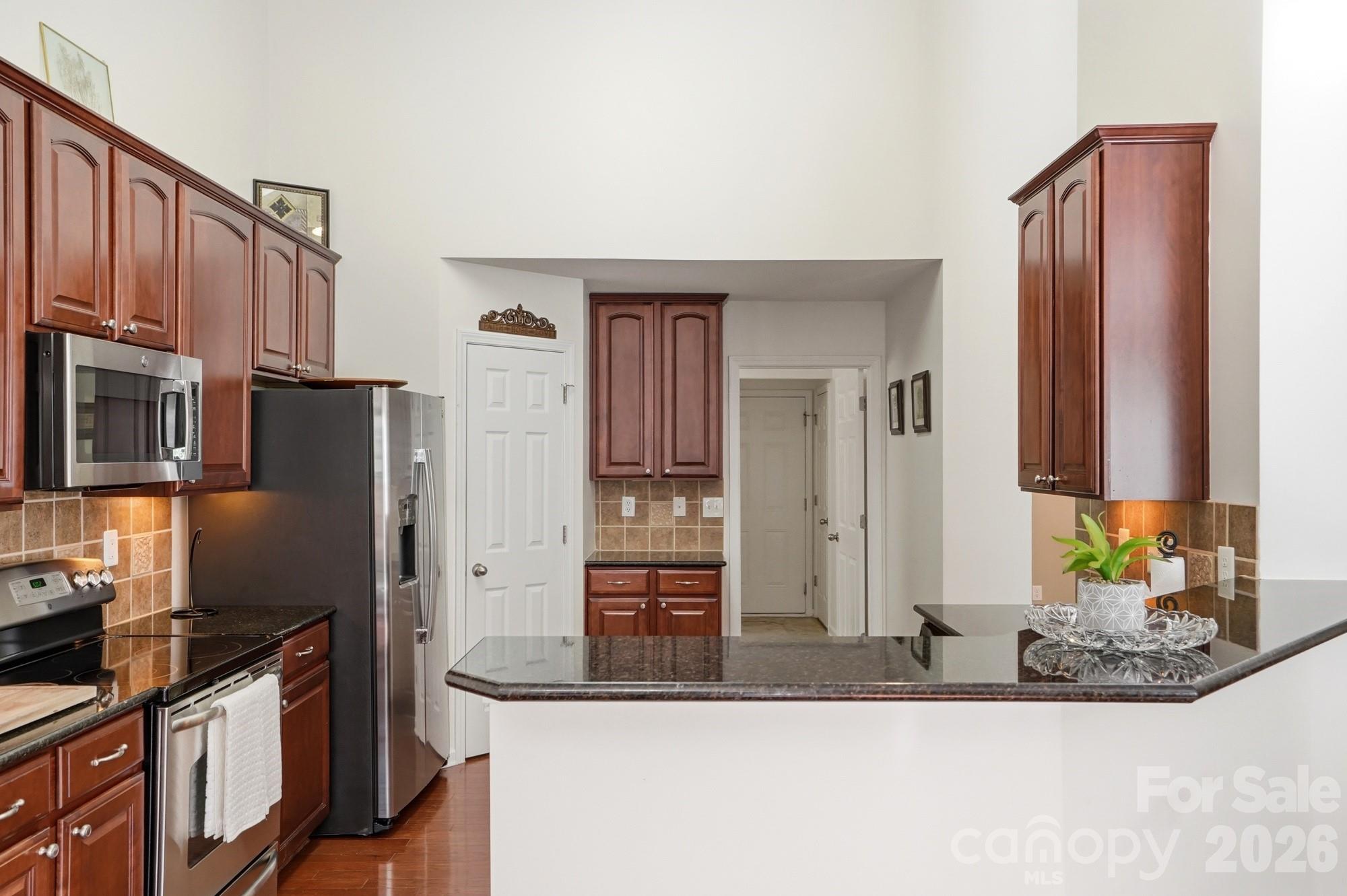 301 Augustus Lane — Mount Holly
