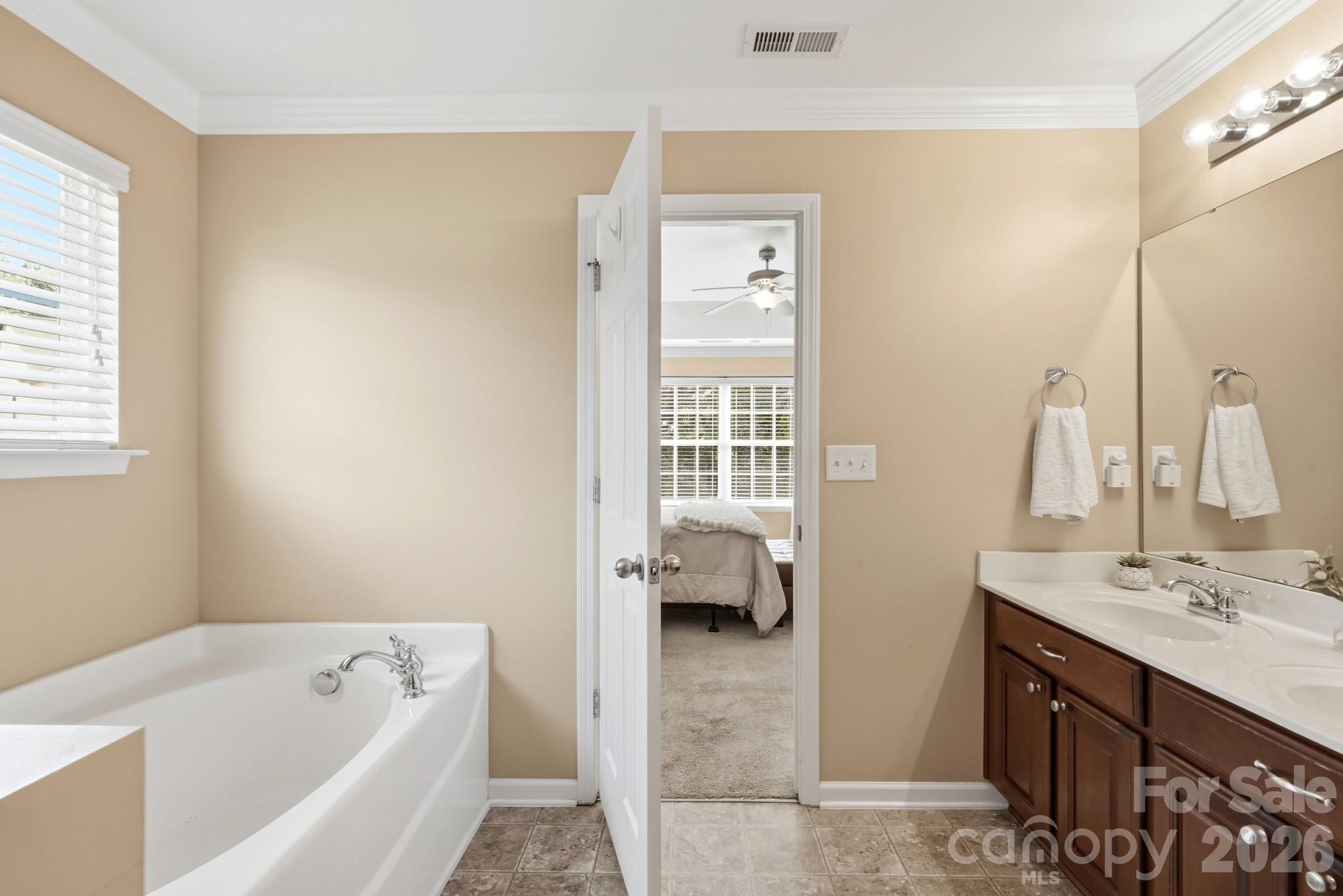 301 Augustus Lane — Mount Holly