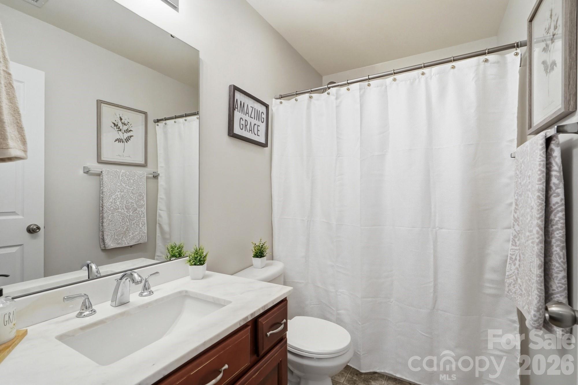 301 Augustus Lane — Mount Holly