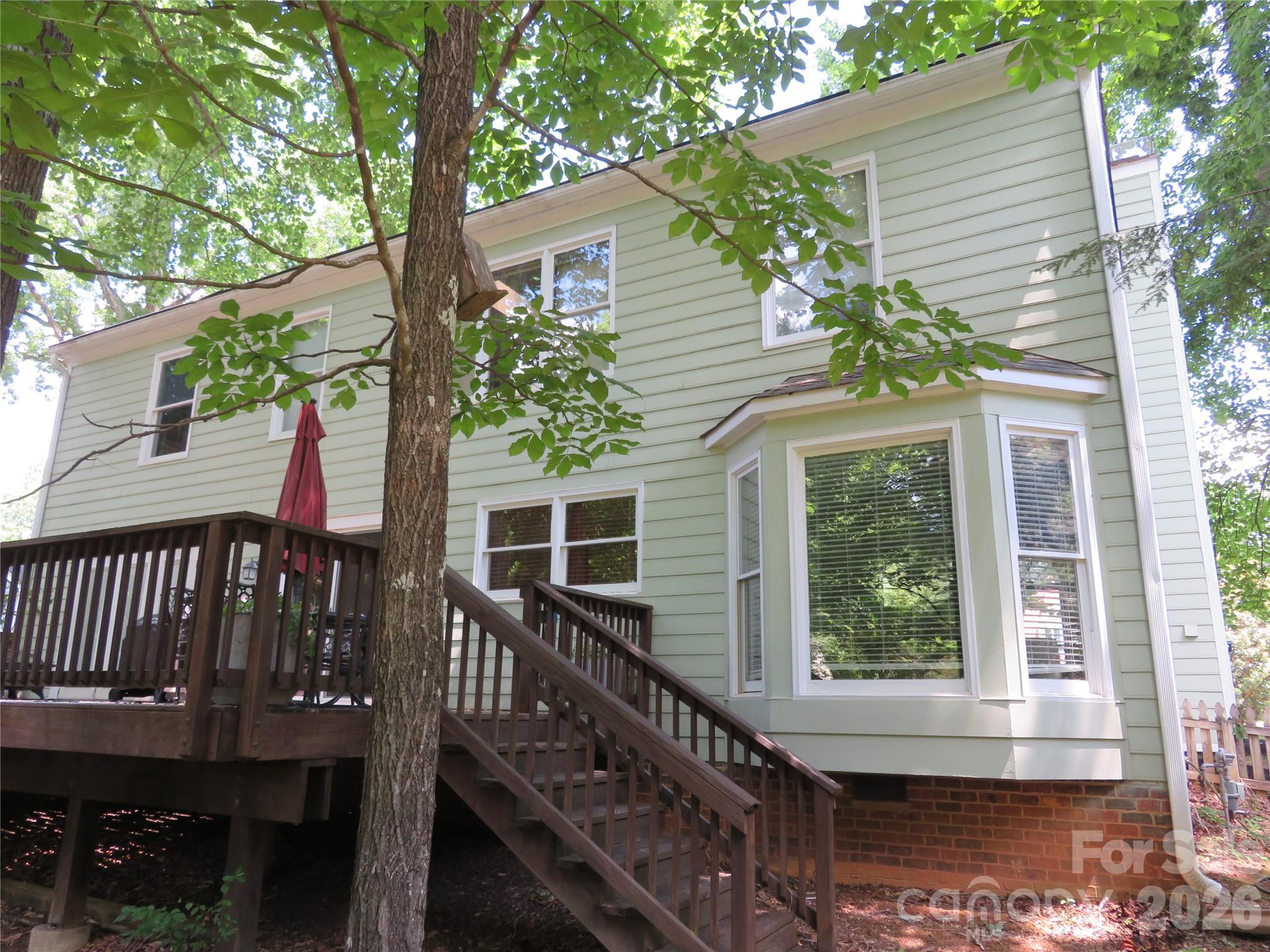 1843 Tanfield Drive — Matthews