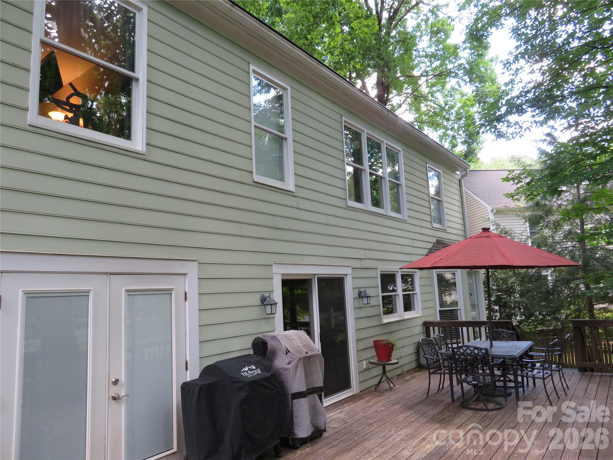 1843 Tanfield Drive — Matthews
