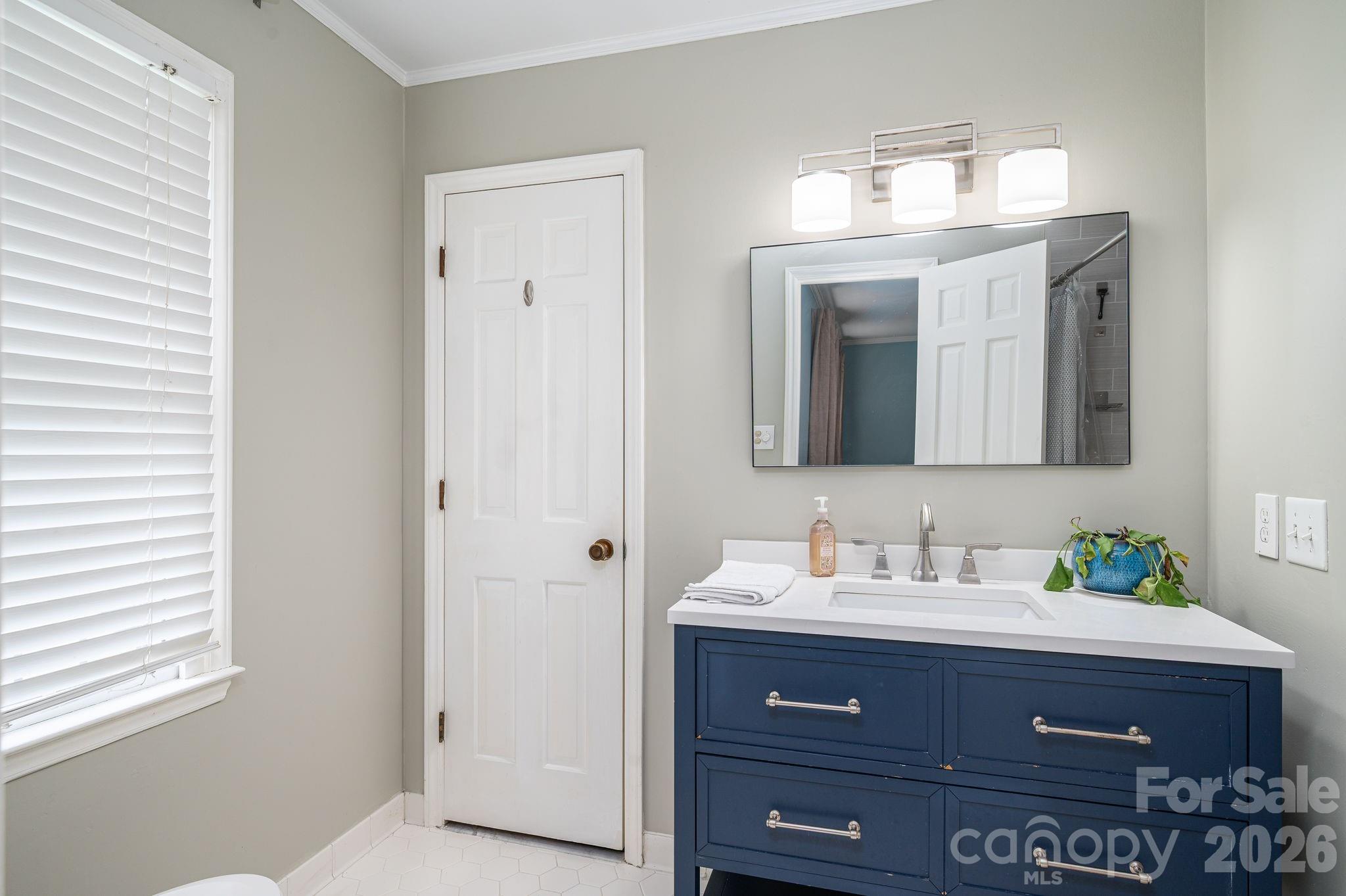 1308 Dumbarton Road — Gastonia