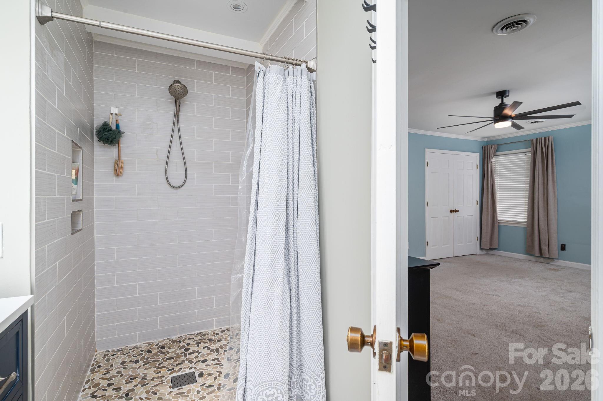 1308 Dumbarton Road — Gastonia