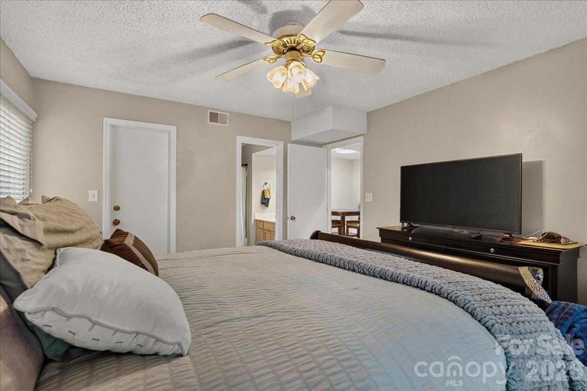 1608 Sharon Road W #47 — Charlotte