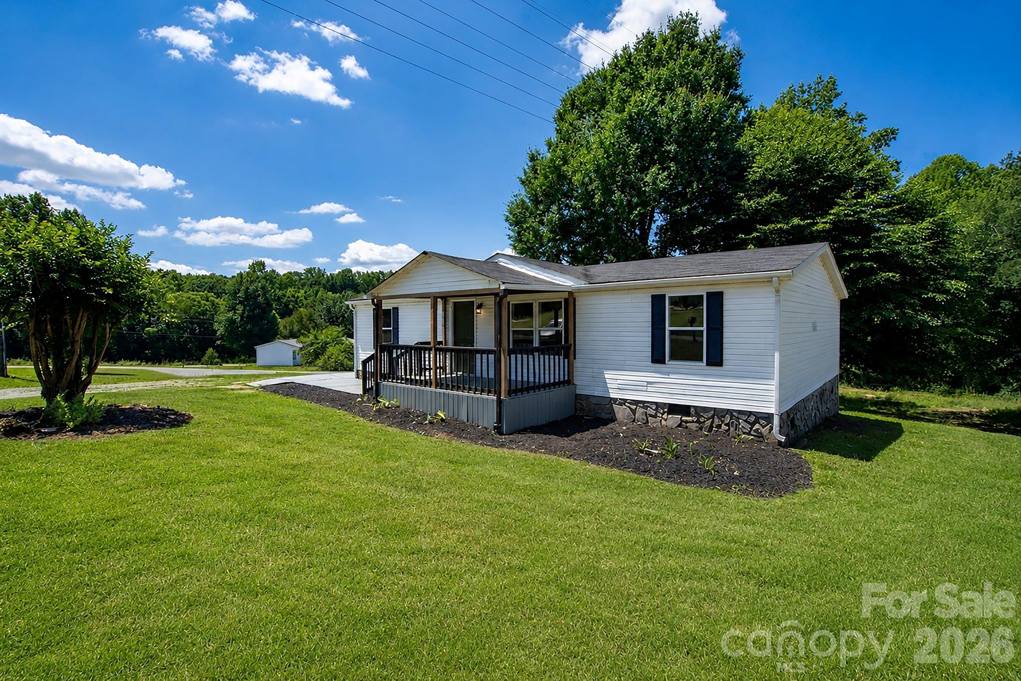 3532 4th Avenue Lane NE — Conover