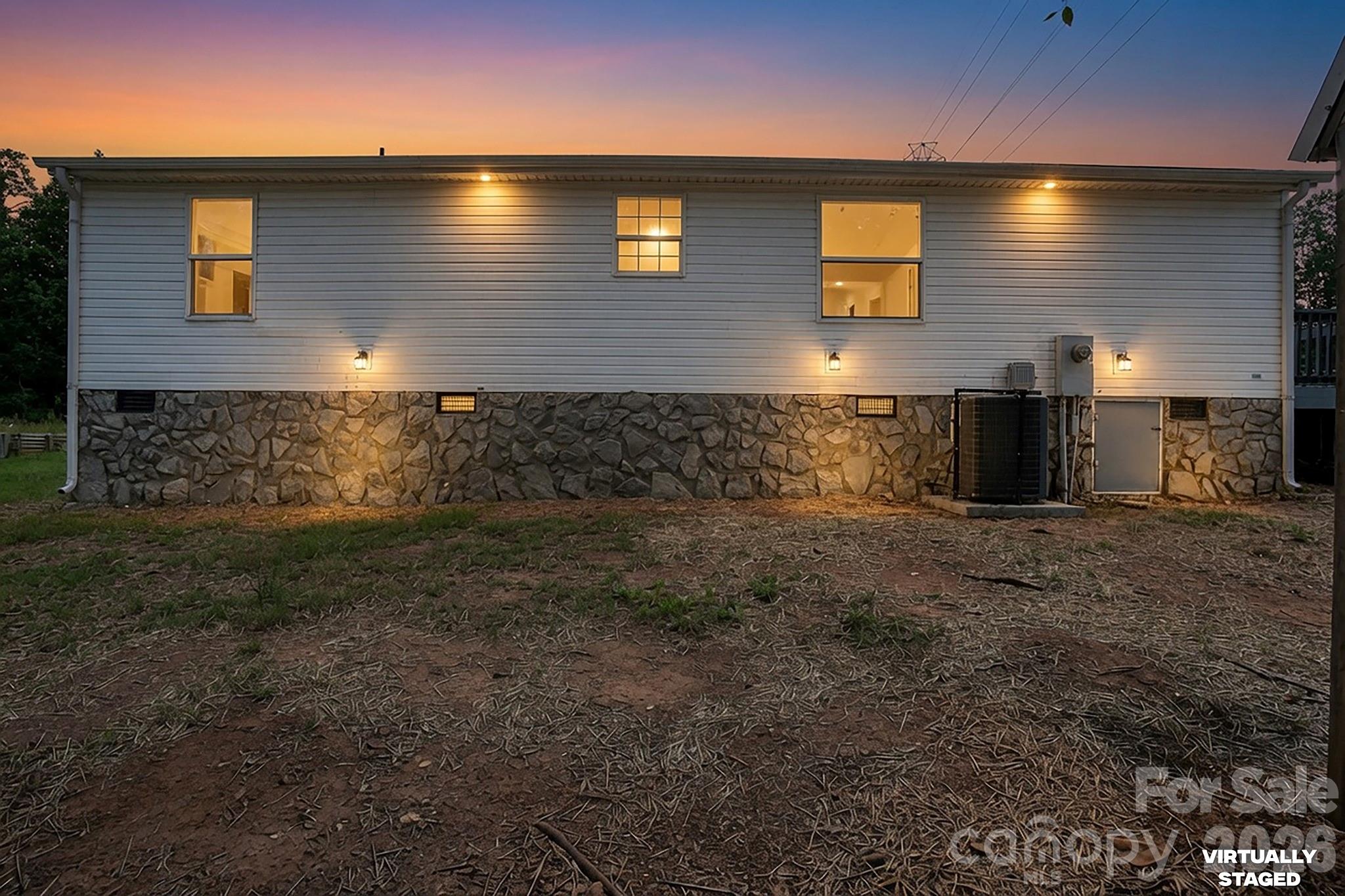 3532 4th Avenue Lane NE — Conover
