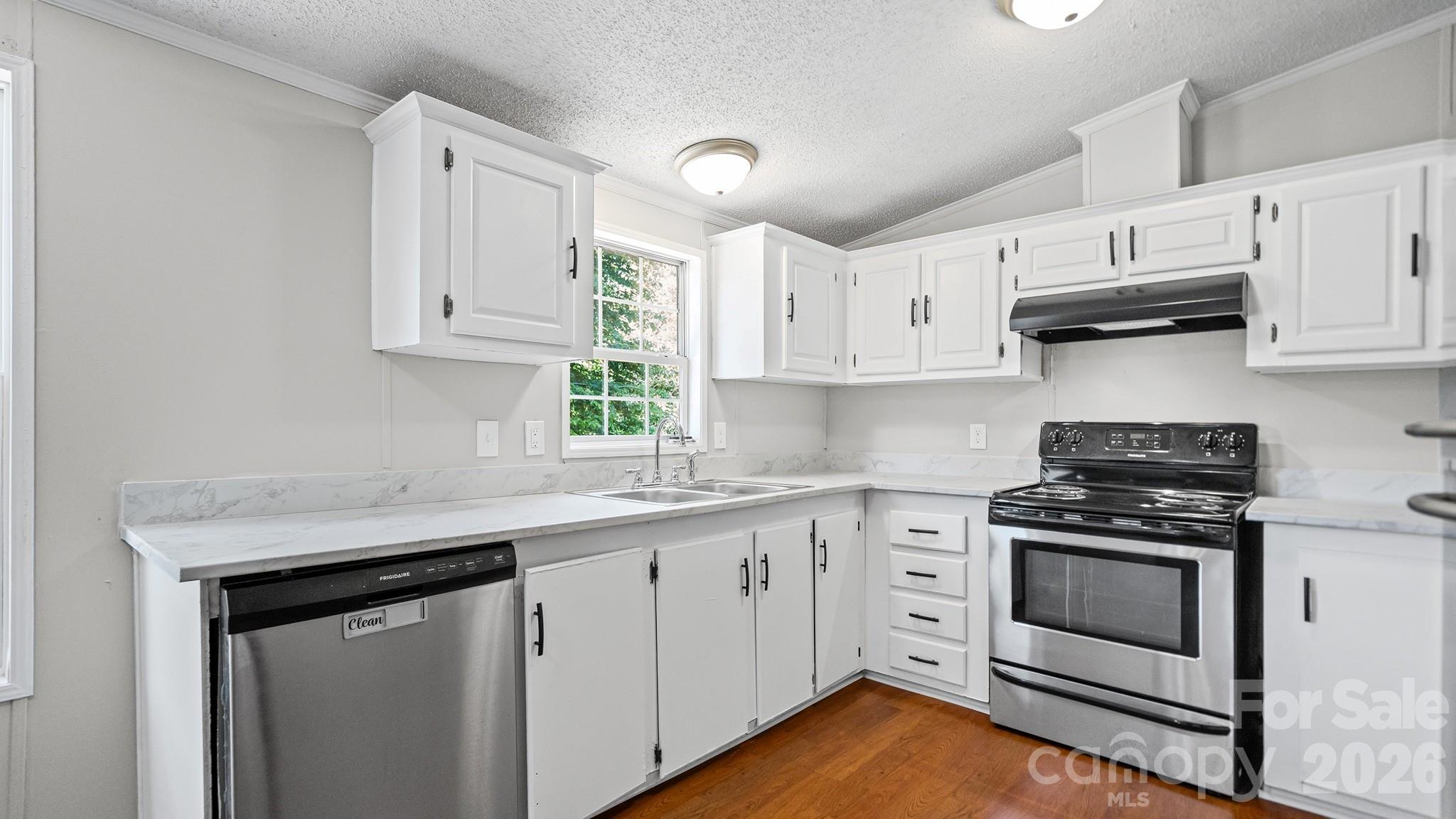 3532 4th Avenue Lane NE — Conover