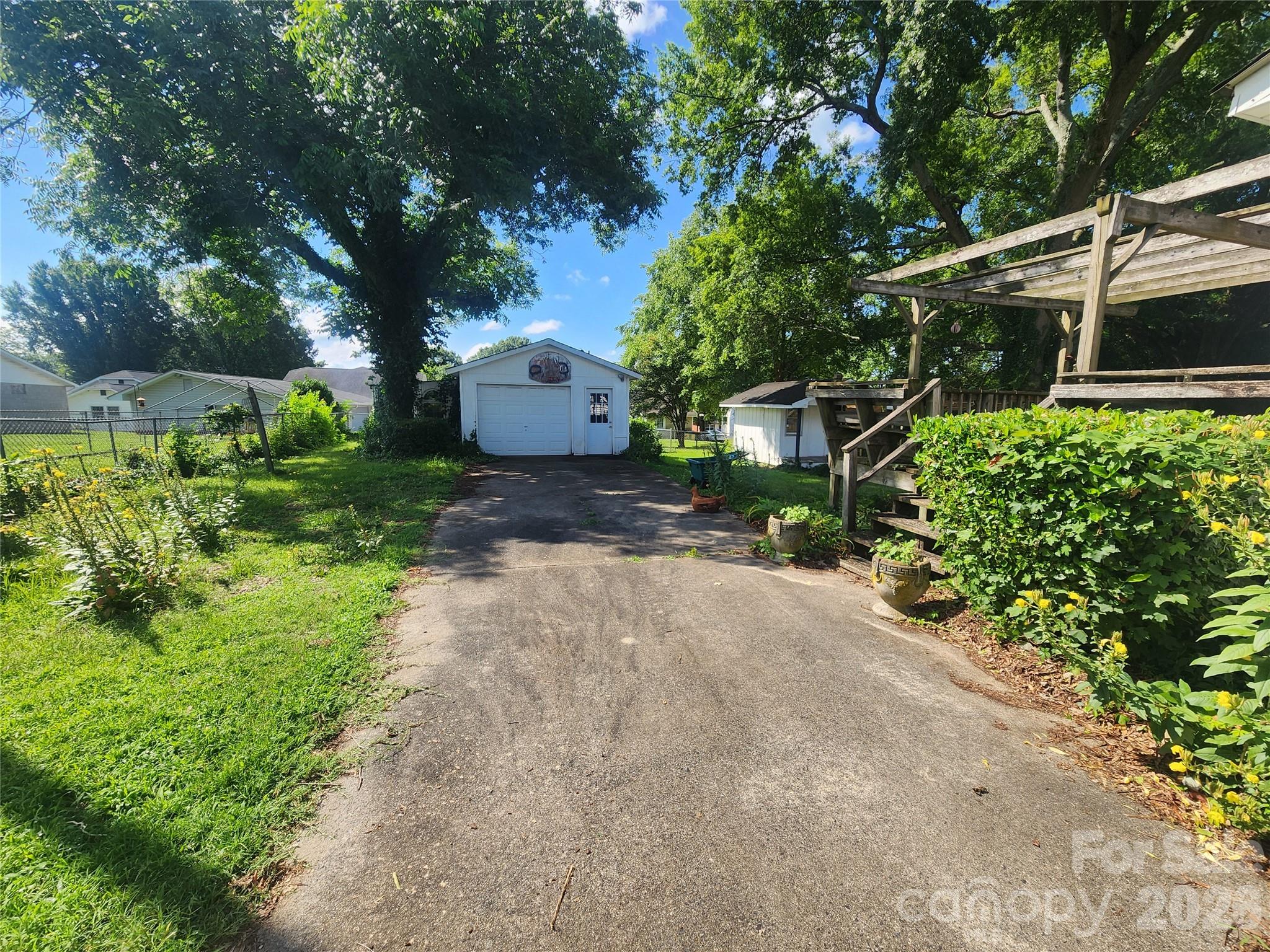 29 Brookwood Avenue NW — Concord
