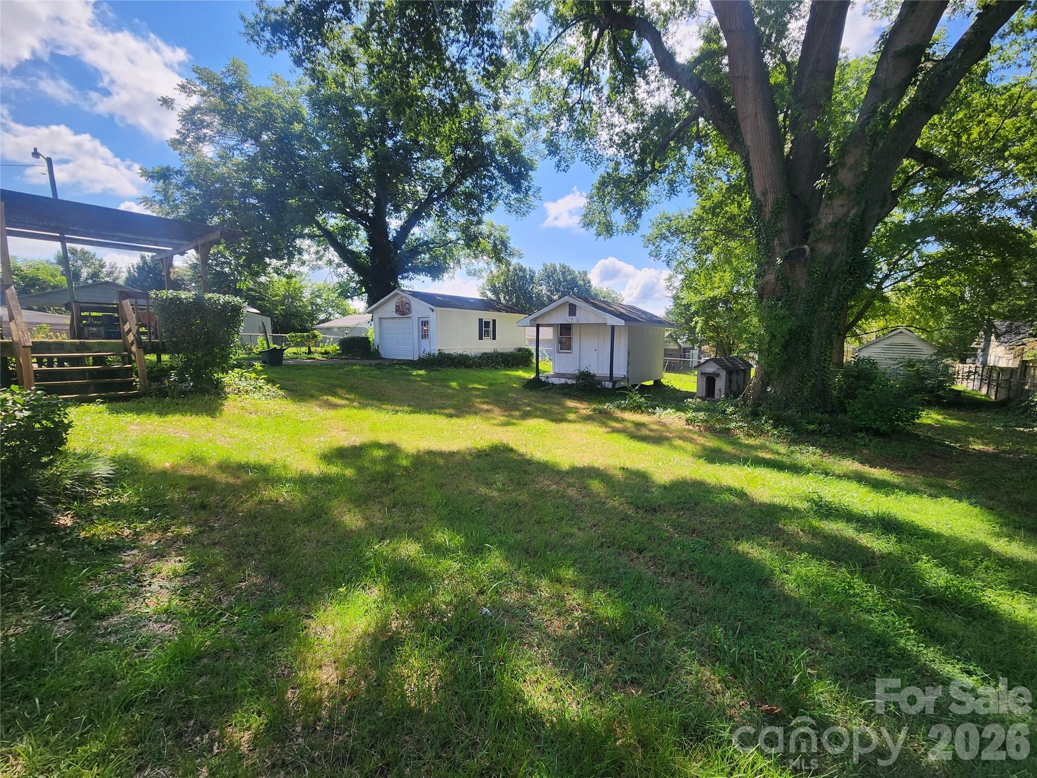 29 Brookwood Avenue NW — Concord