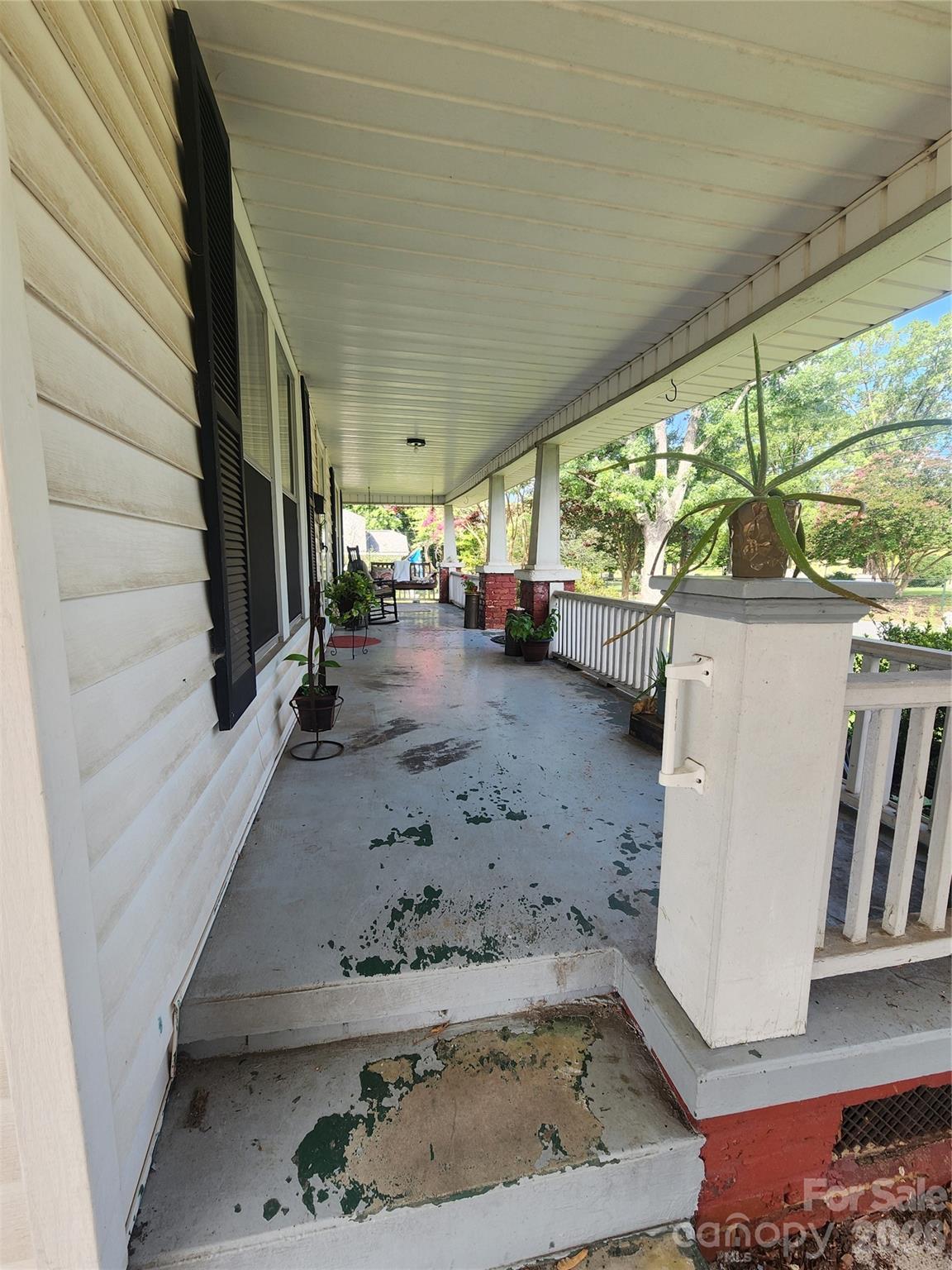 29 Brookwood Avenue NW — Concord