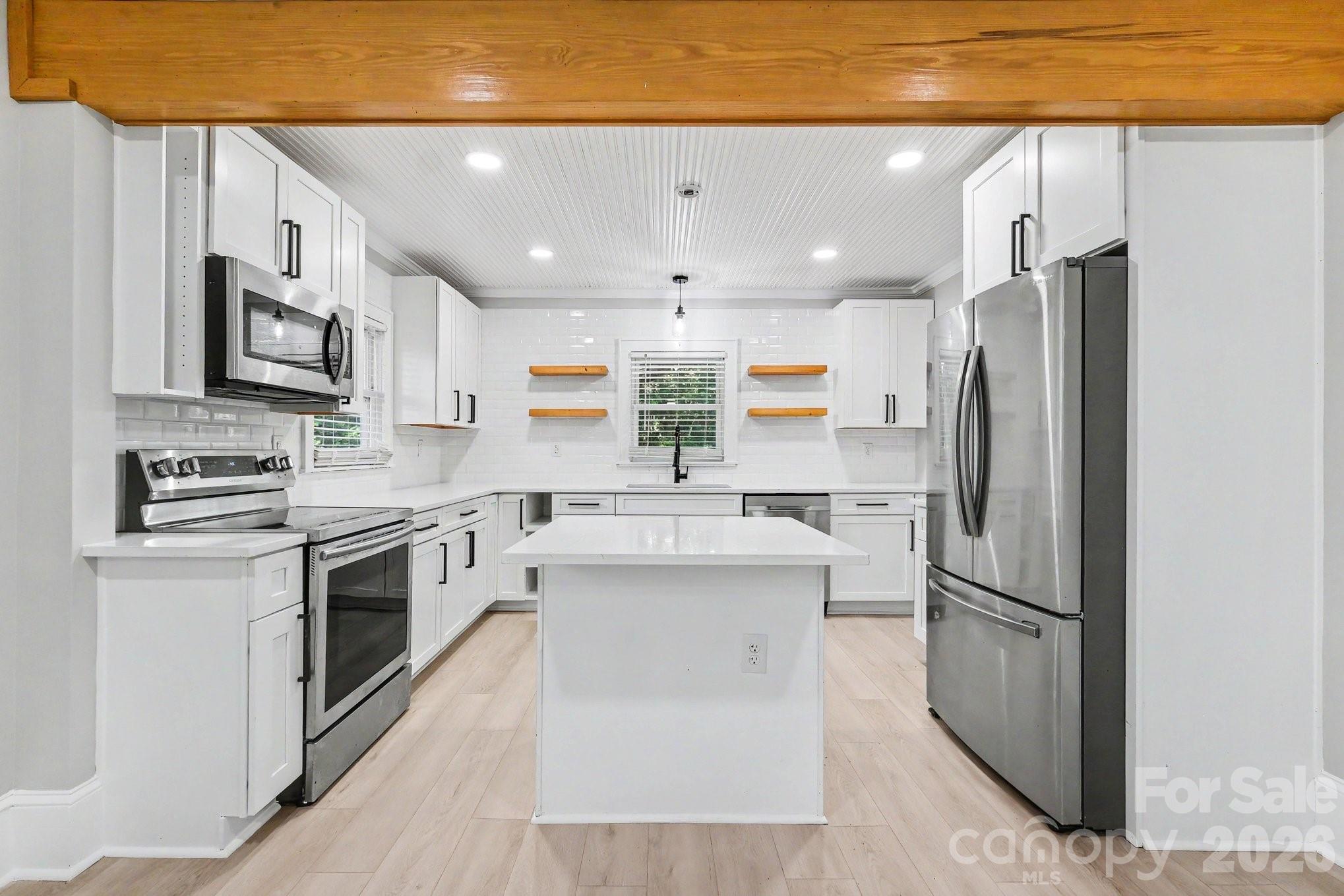 1601 Lawing Road — Charlotte