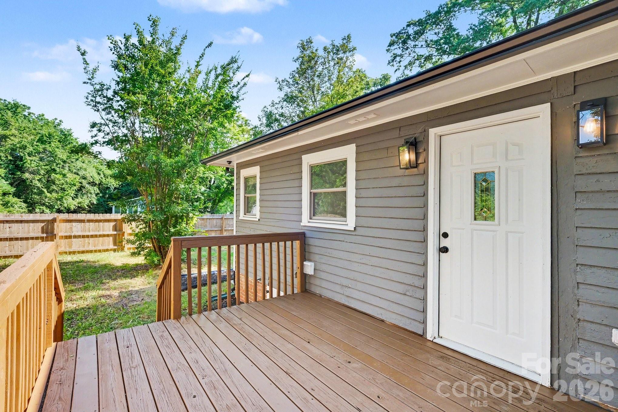 1601 Lawing Road — Charlotte