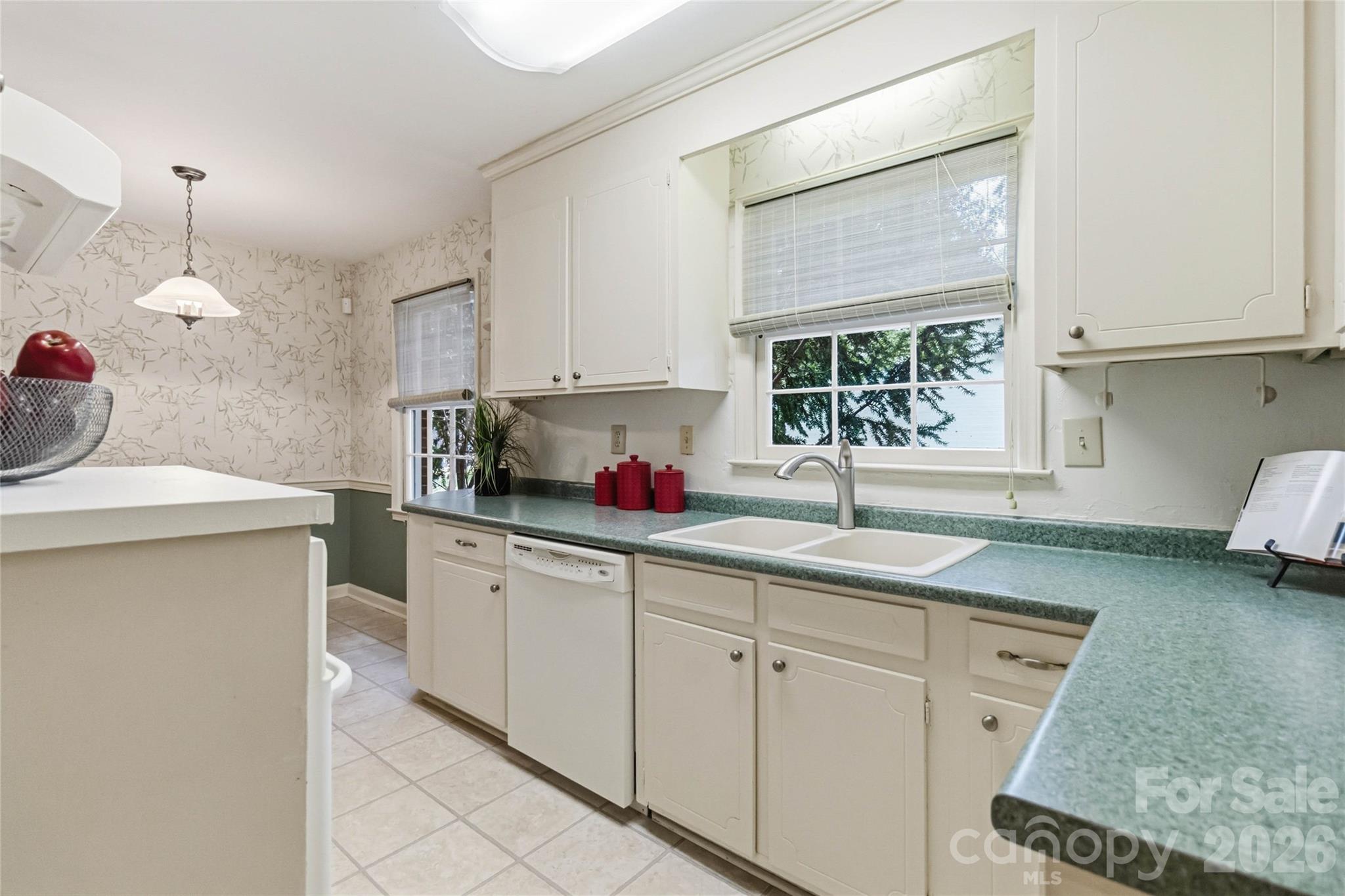 3900 Riverbend Road — Charlotte