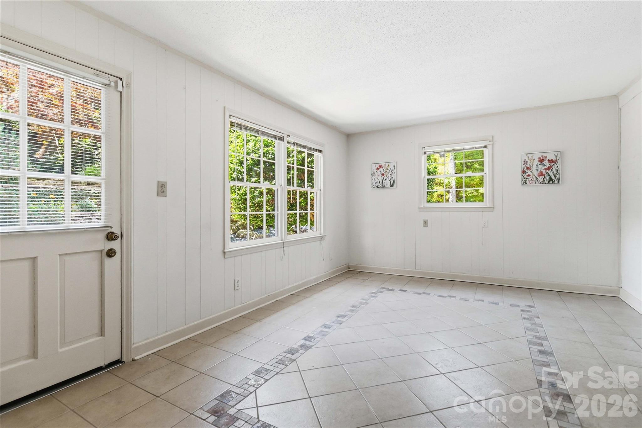 3900 Riverbend Road — Charlotte