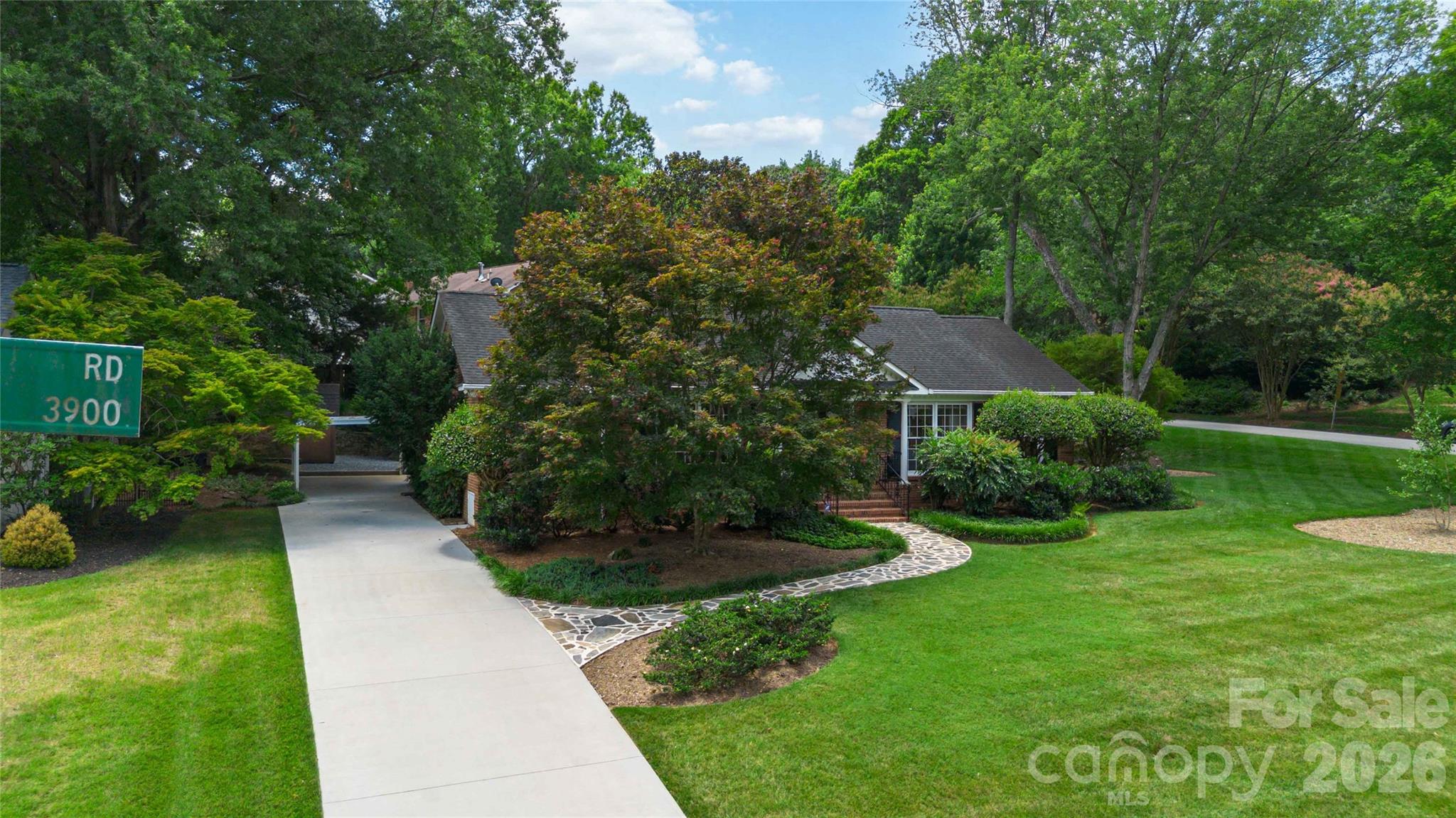 3900 Riverbend Road — Charlotte