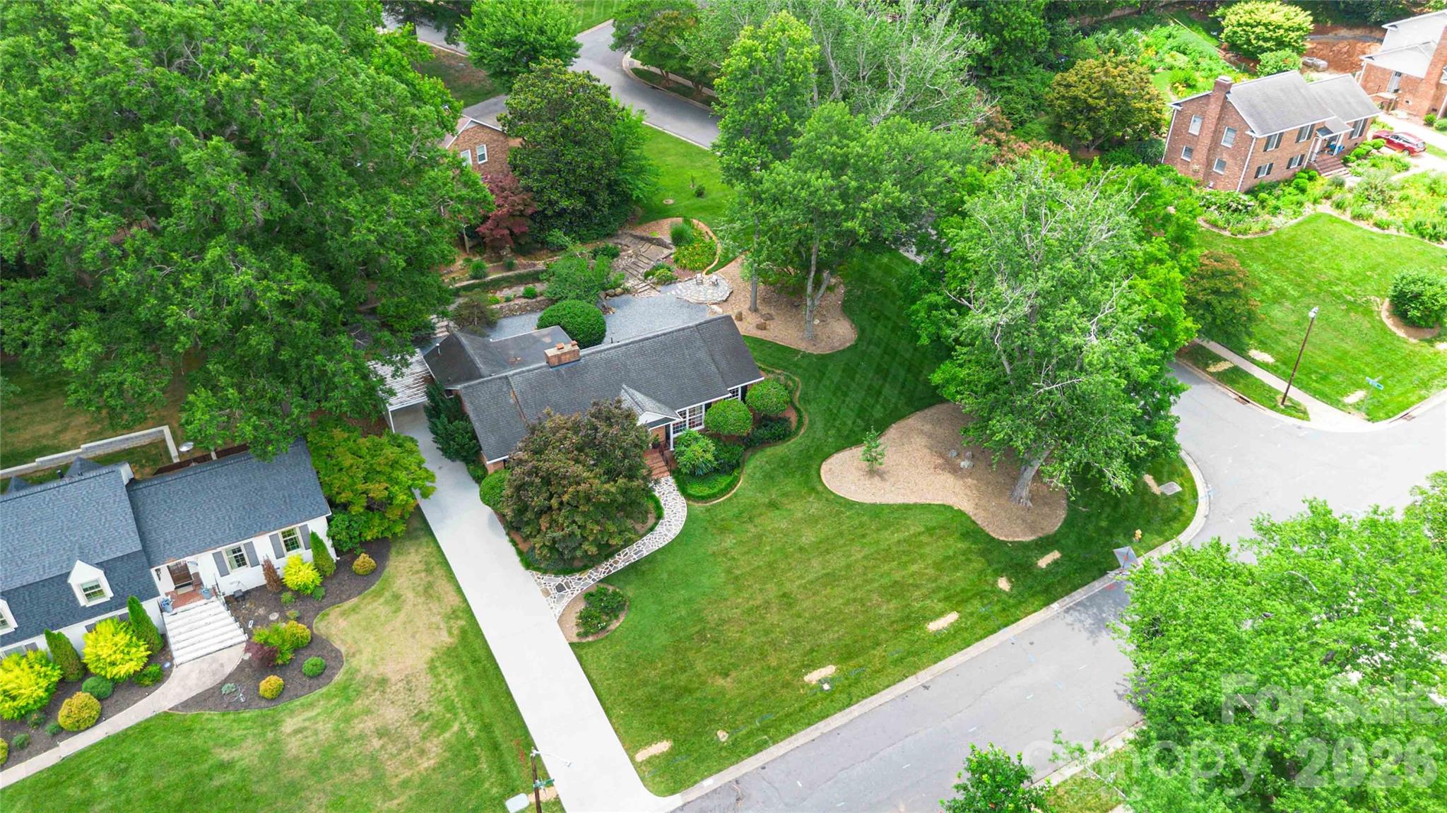 3900 Riverbend Road — Charlotte