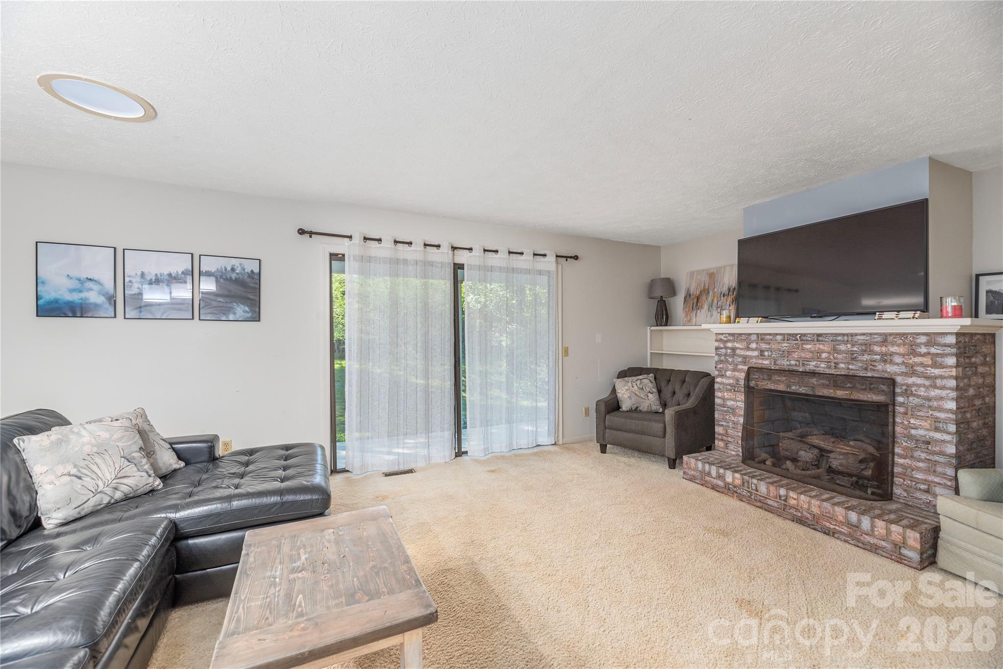 142 Whisperwood Drive #19 — Hendersonville