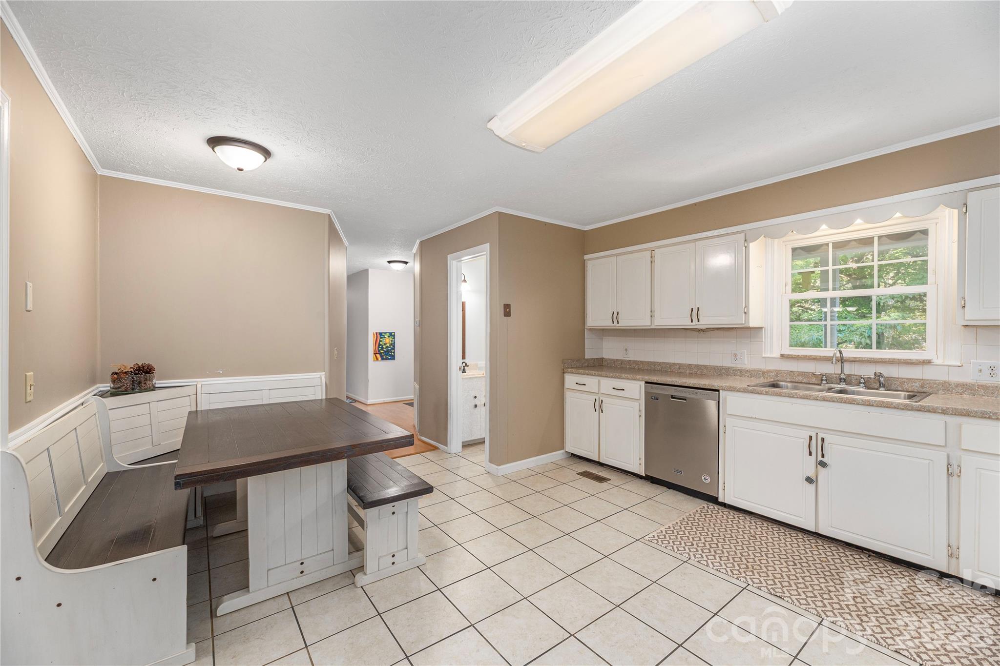 142 Whisperwood Drive #19 — Hendersonville