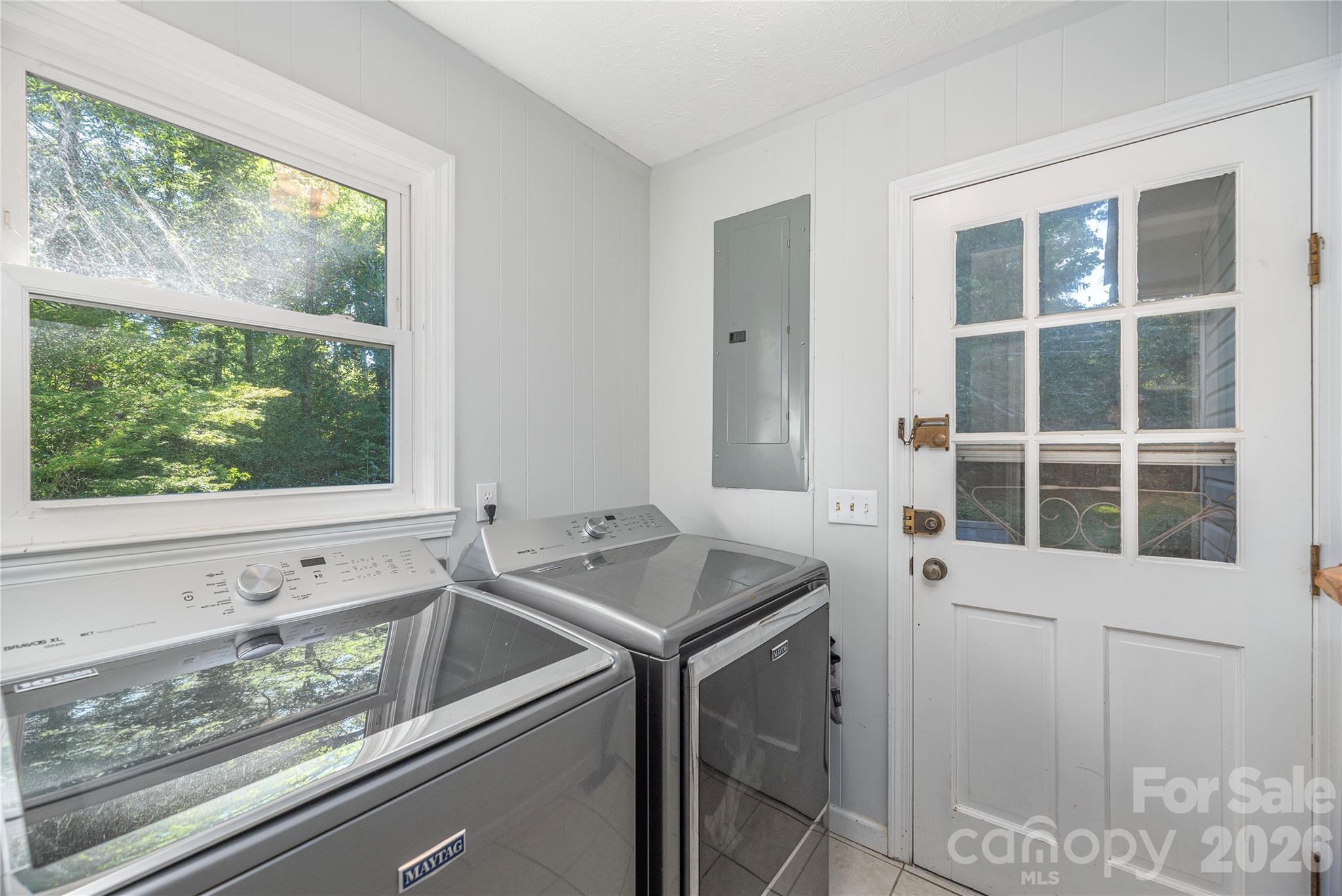 142 Whisperwood Drive #19 — Hendersonville
