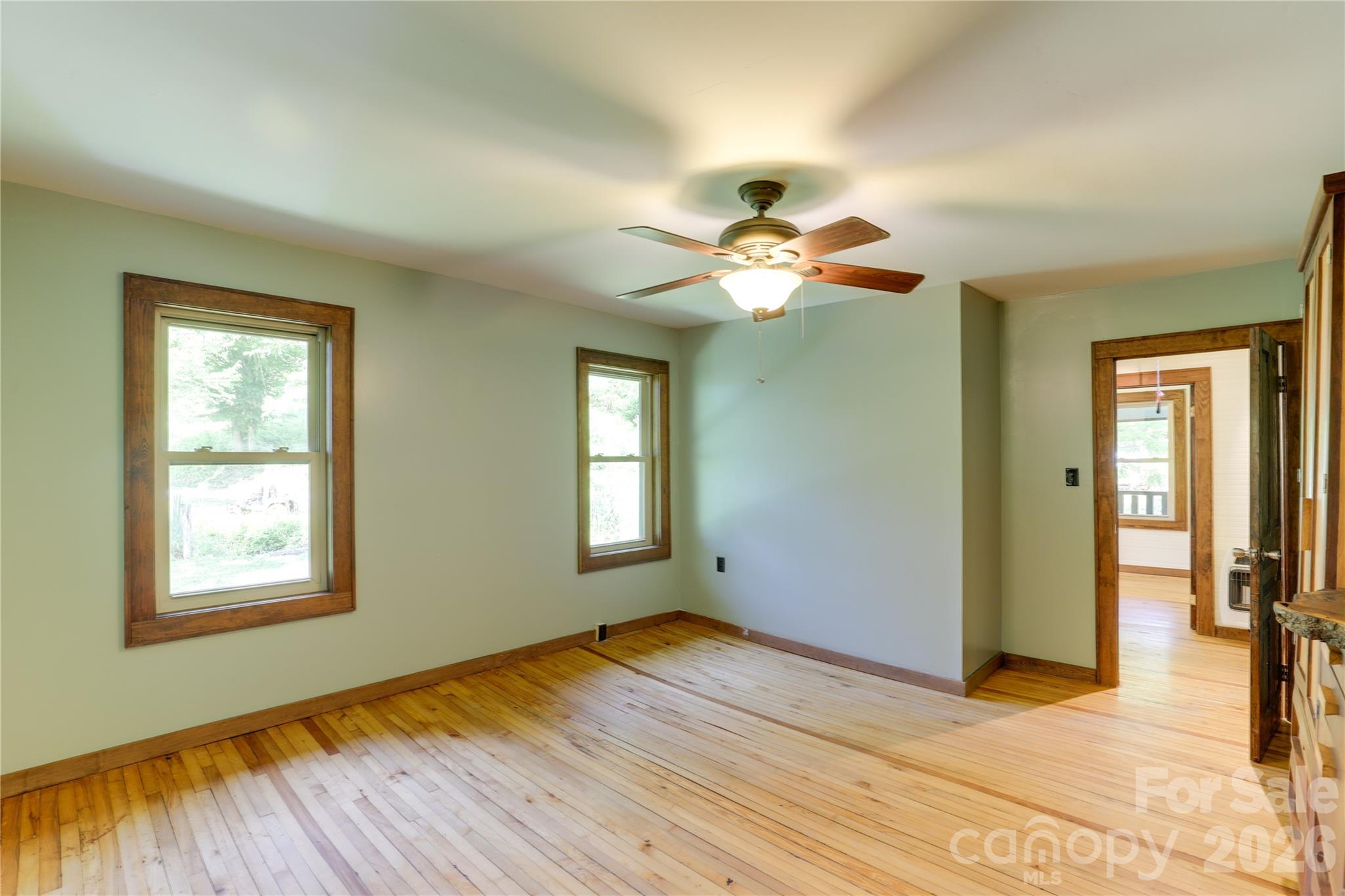 435 Mountain Cove Road — Marshall