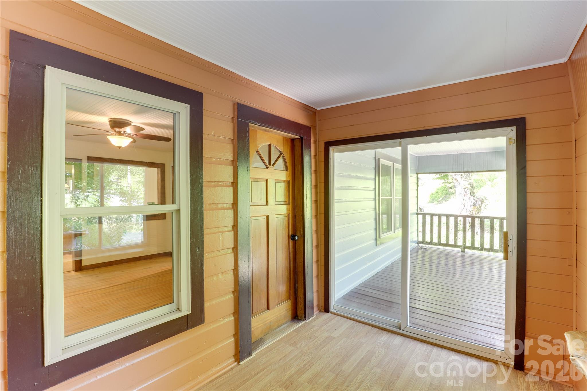 435 Mountain Cove Road — Marshall