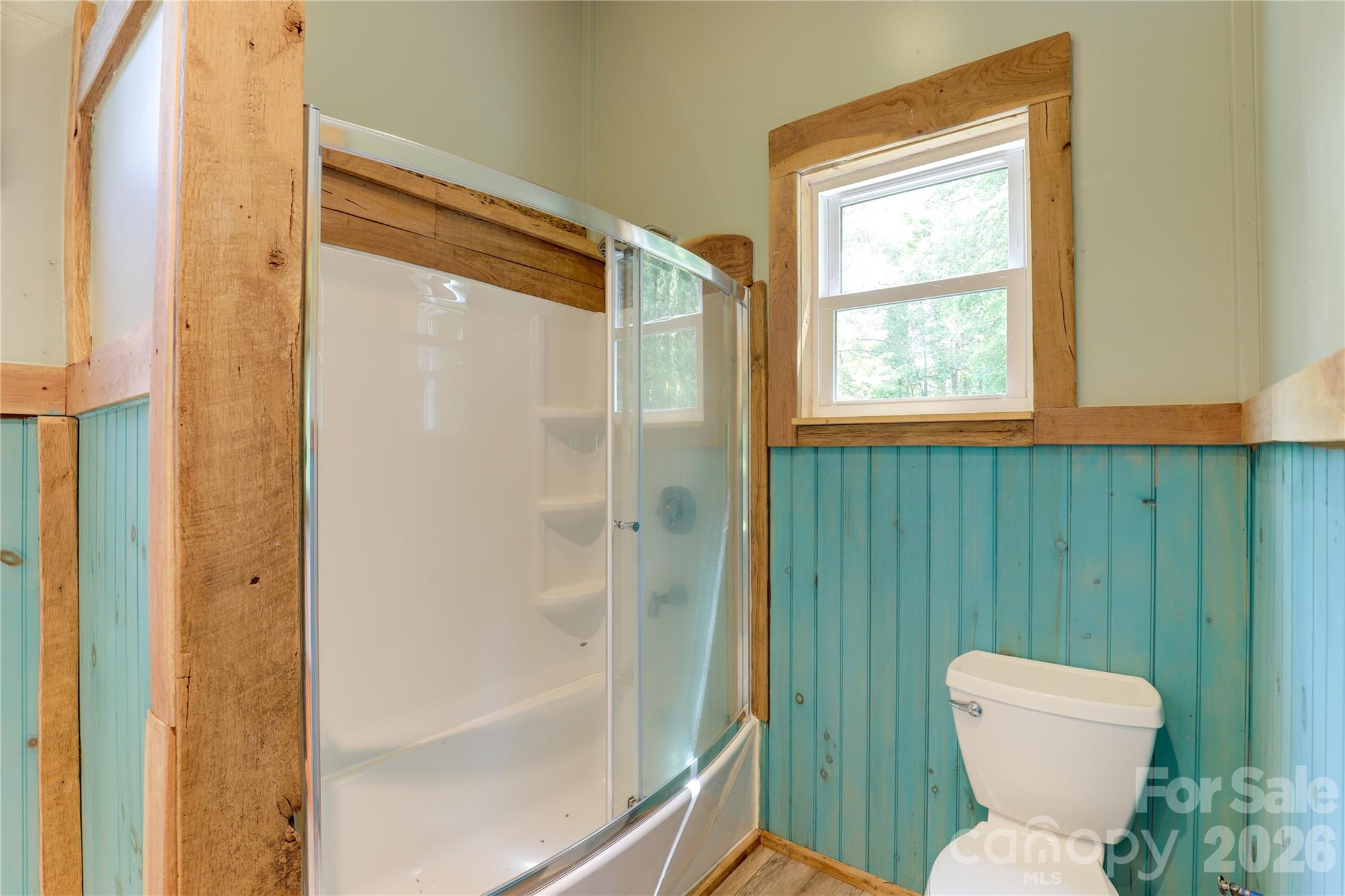435 Mountain Cove Road — Marshall