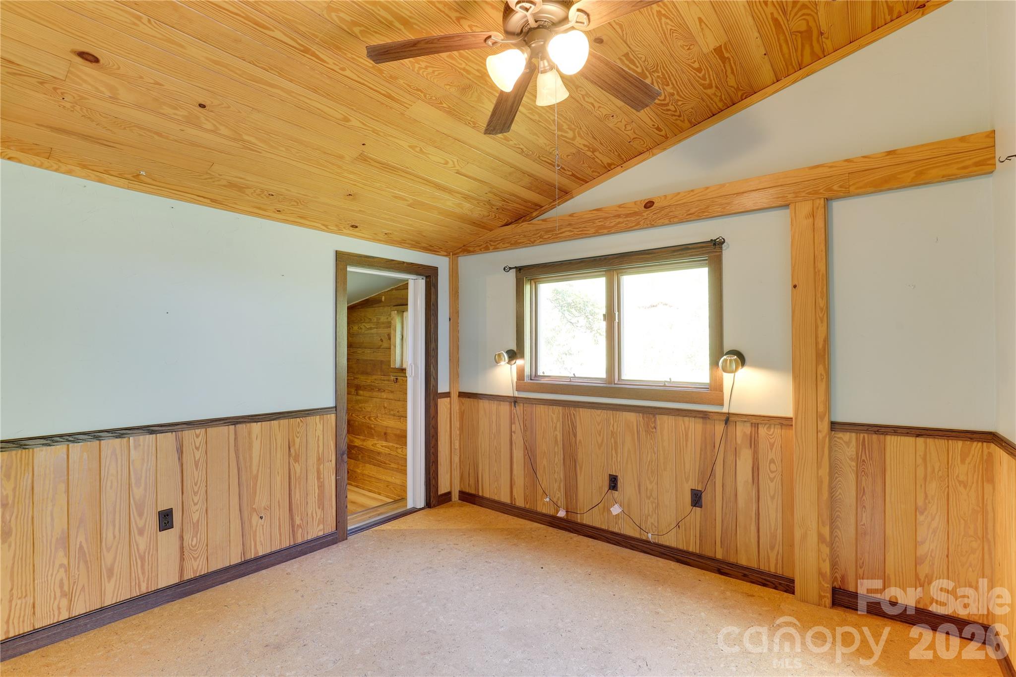 435 Mountain Cove Road — Marshall
