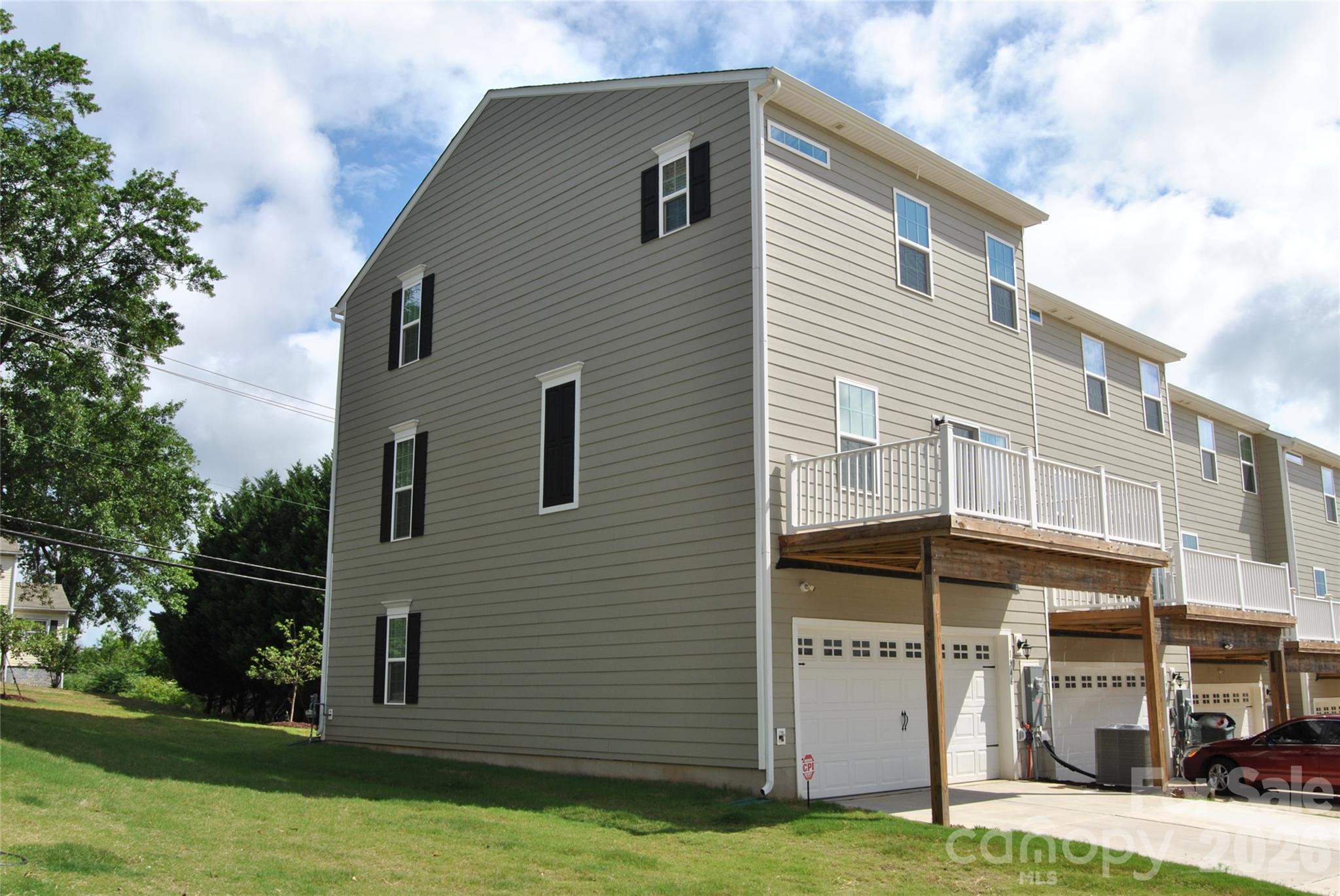 1946 Tupelo Grove Lane — Gastonia