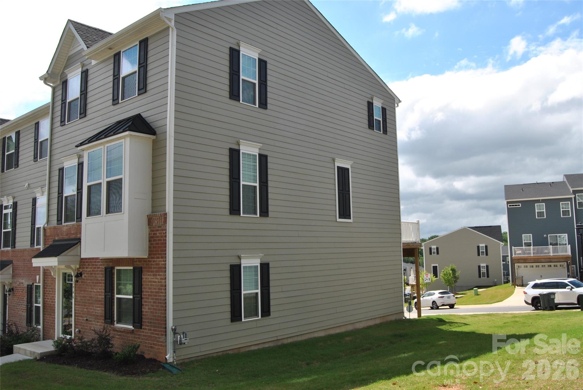 1946 Tupelo Grove Lane — Gastonia