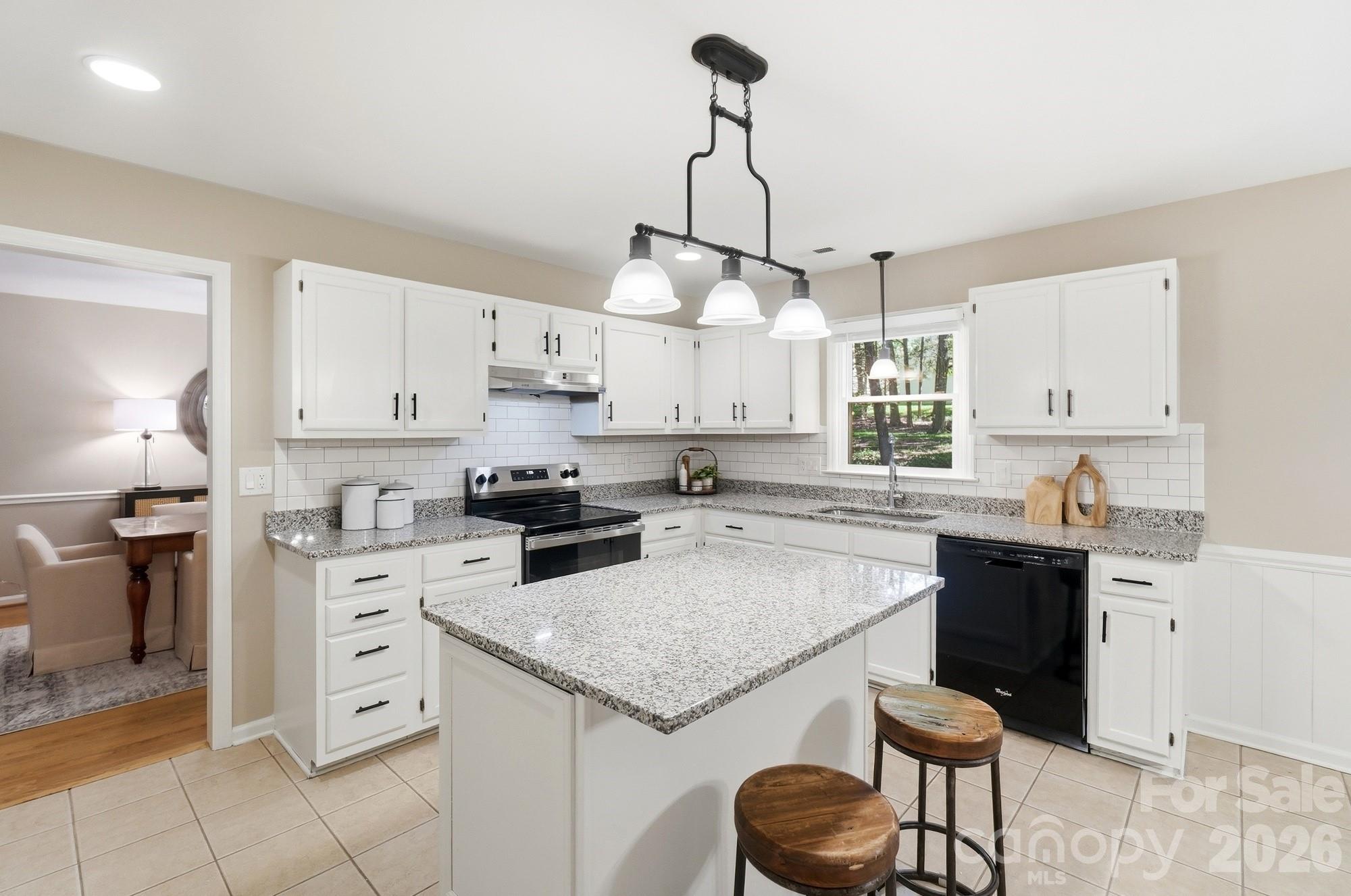 730 Fredricksburg Road — Matthews