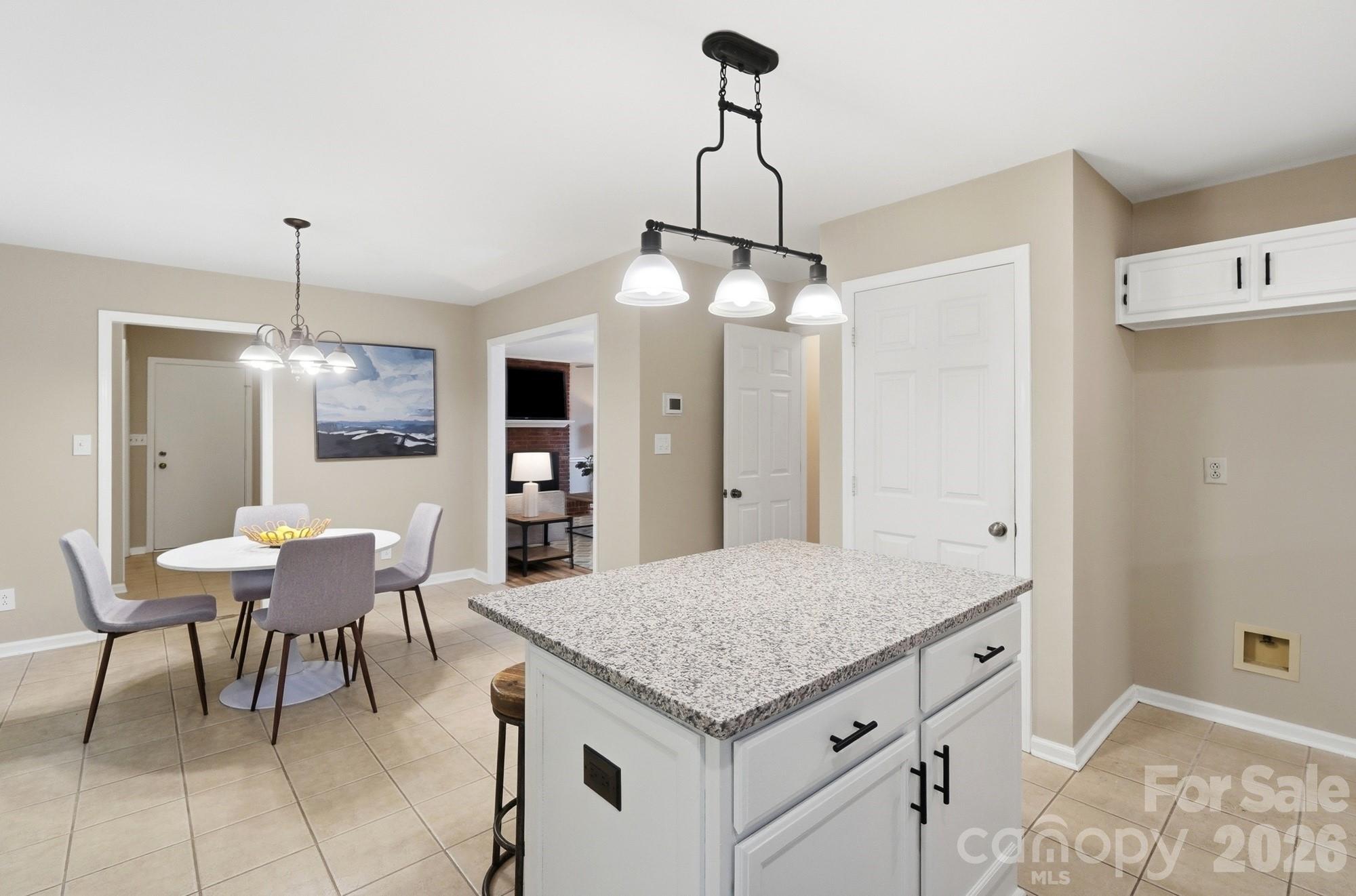 730 Fredricksburg Road — Matthews