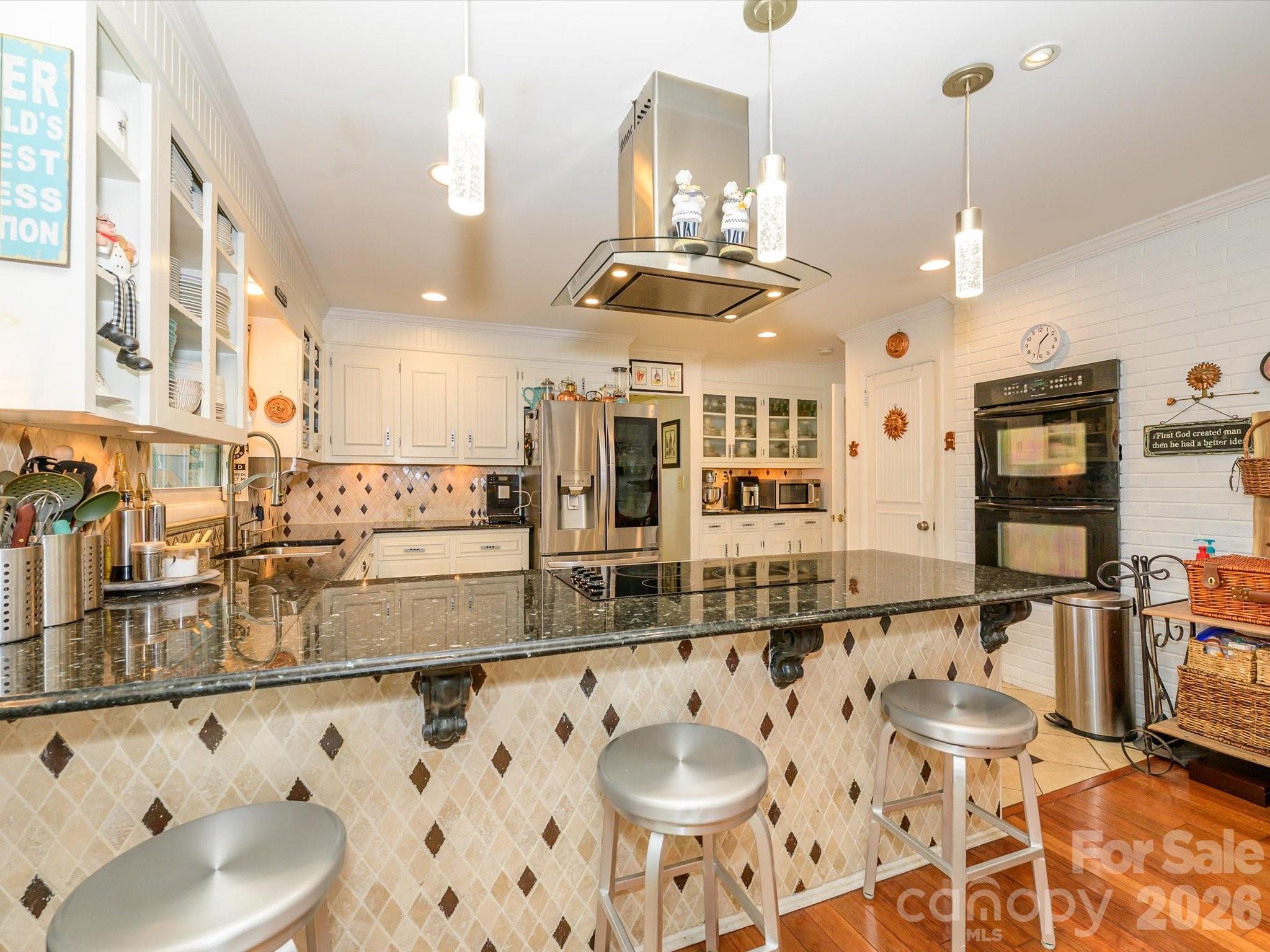 1300 Bevis Drive — Charlotte