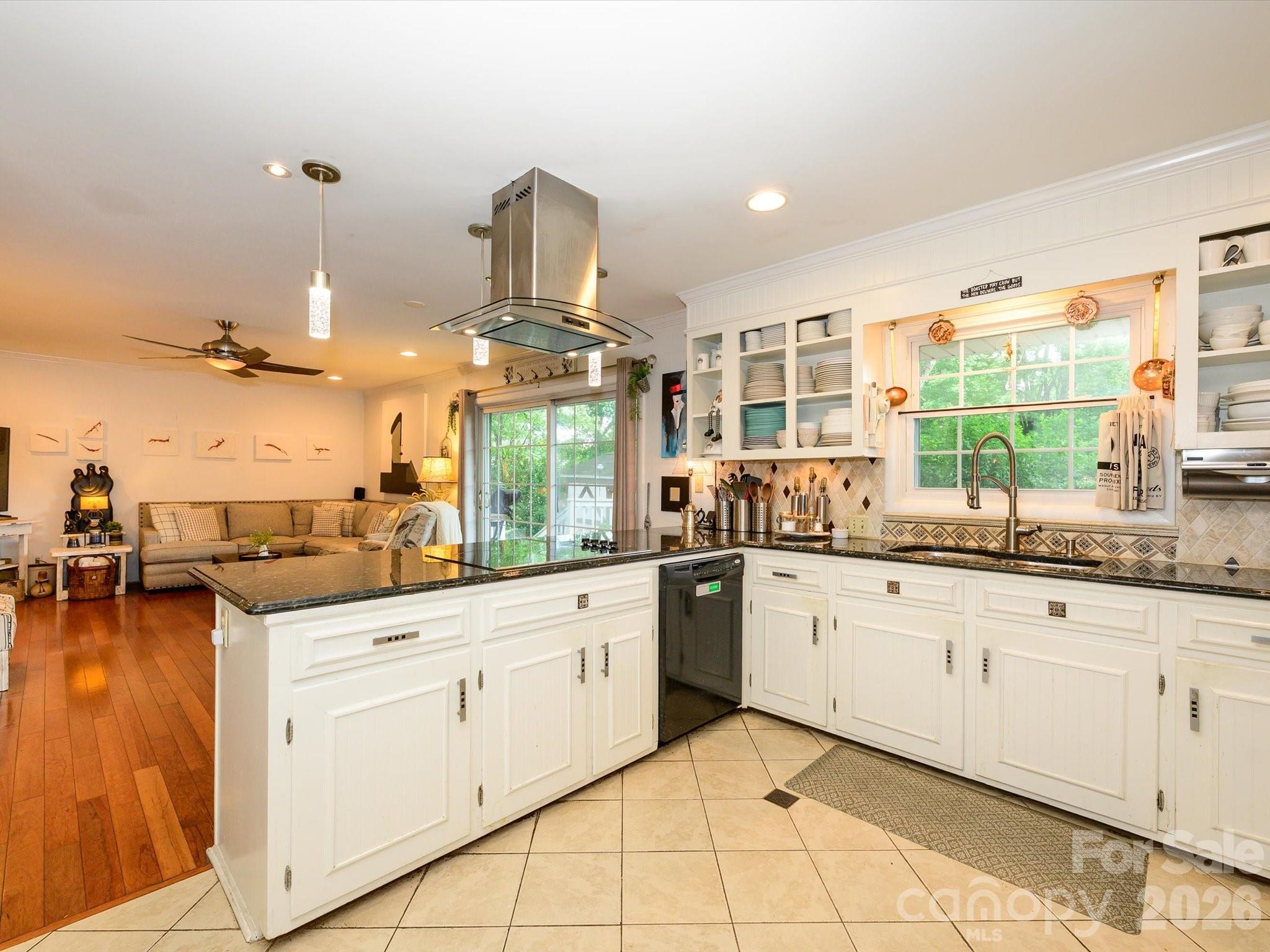 1300 Bevis Drive — Charlotte