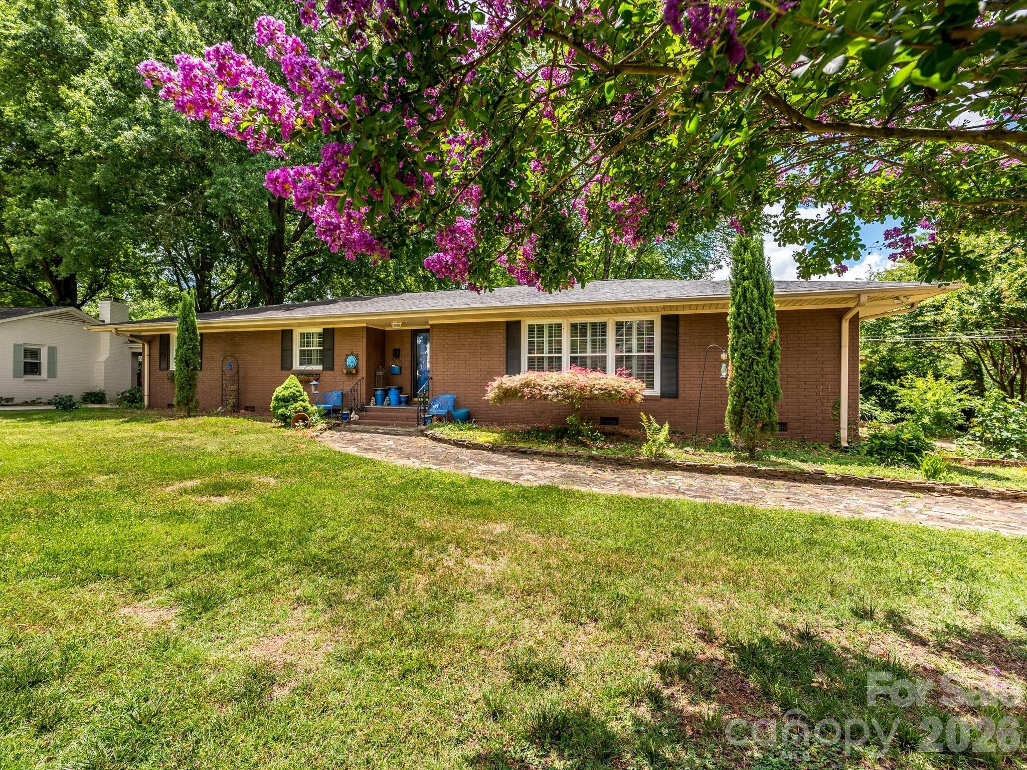 1300 Bevis Drive — Charlotte