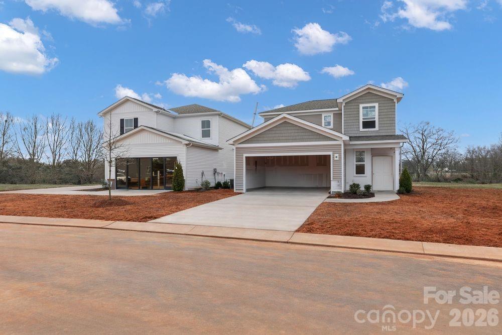 302 Fincastle Glen — Shelby