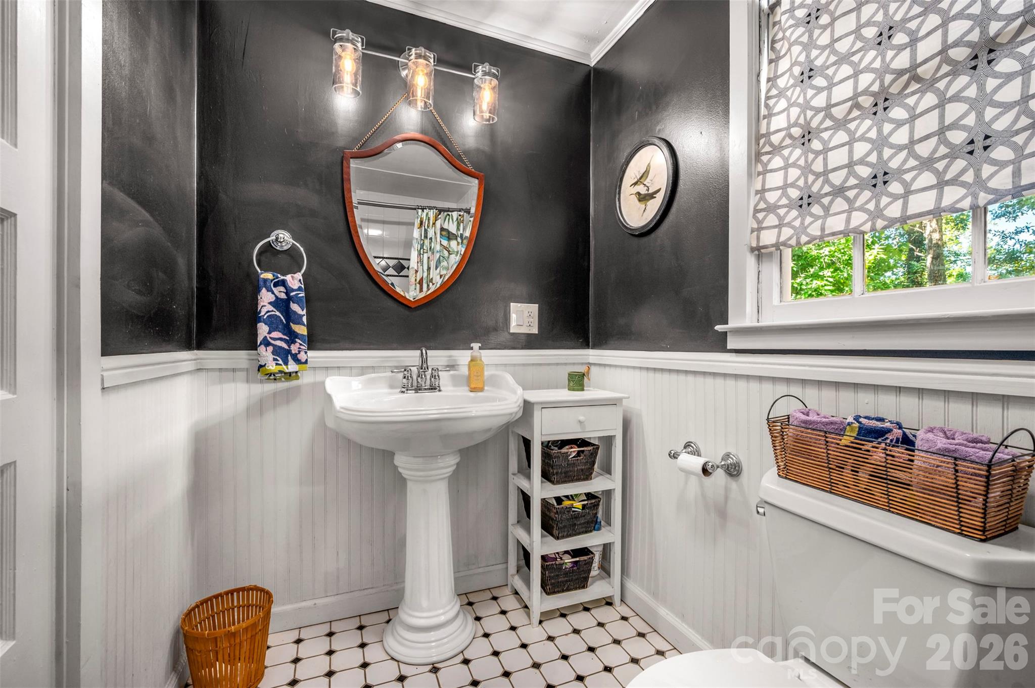 415 E Lakeshore Drive — Landrum