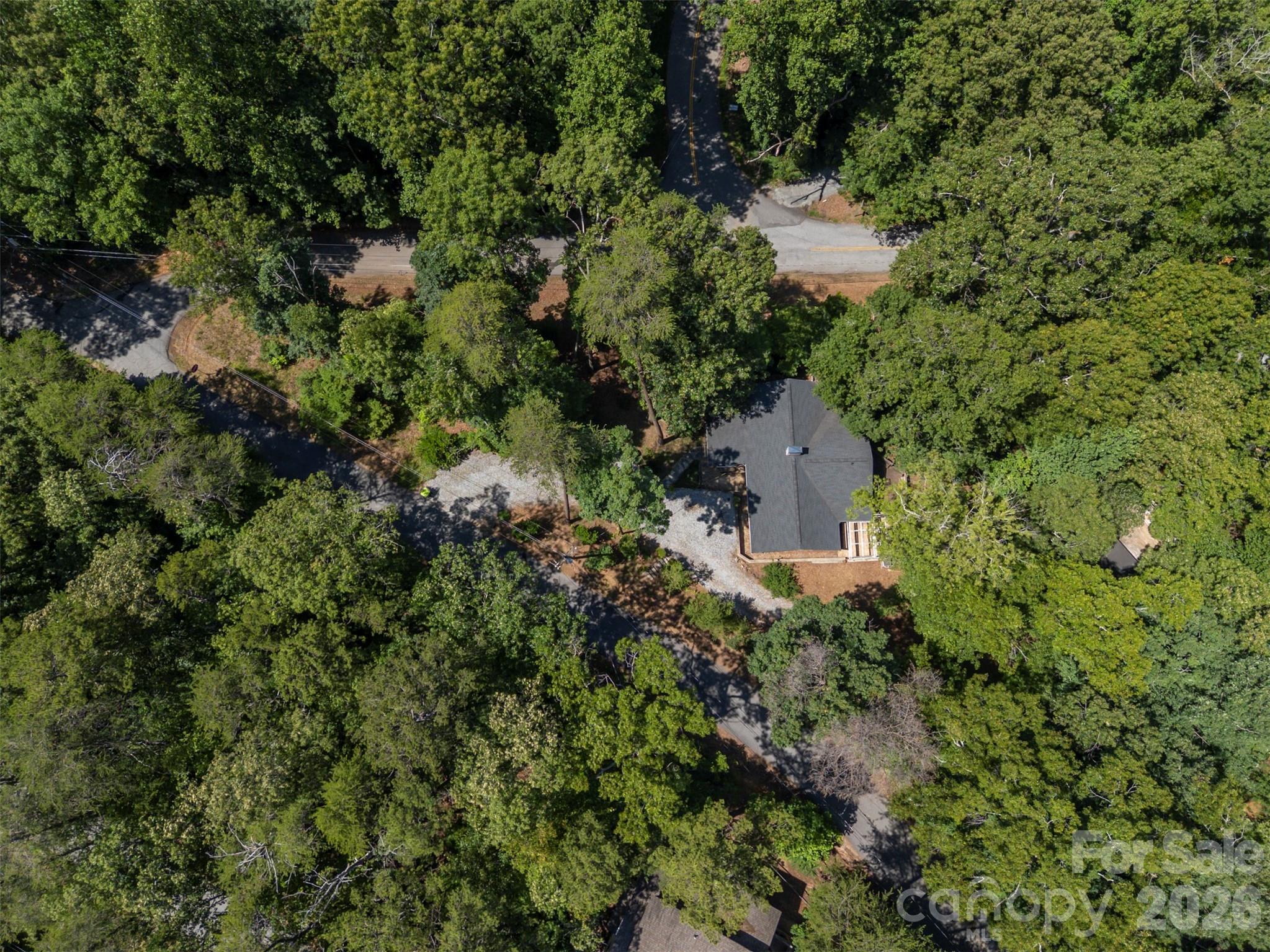 415 E Lakeshore Drive — Landrum