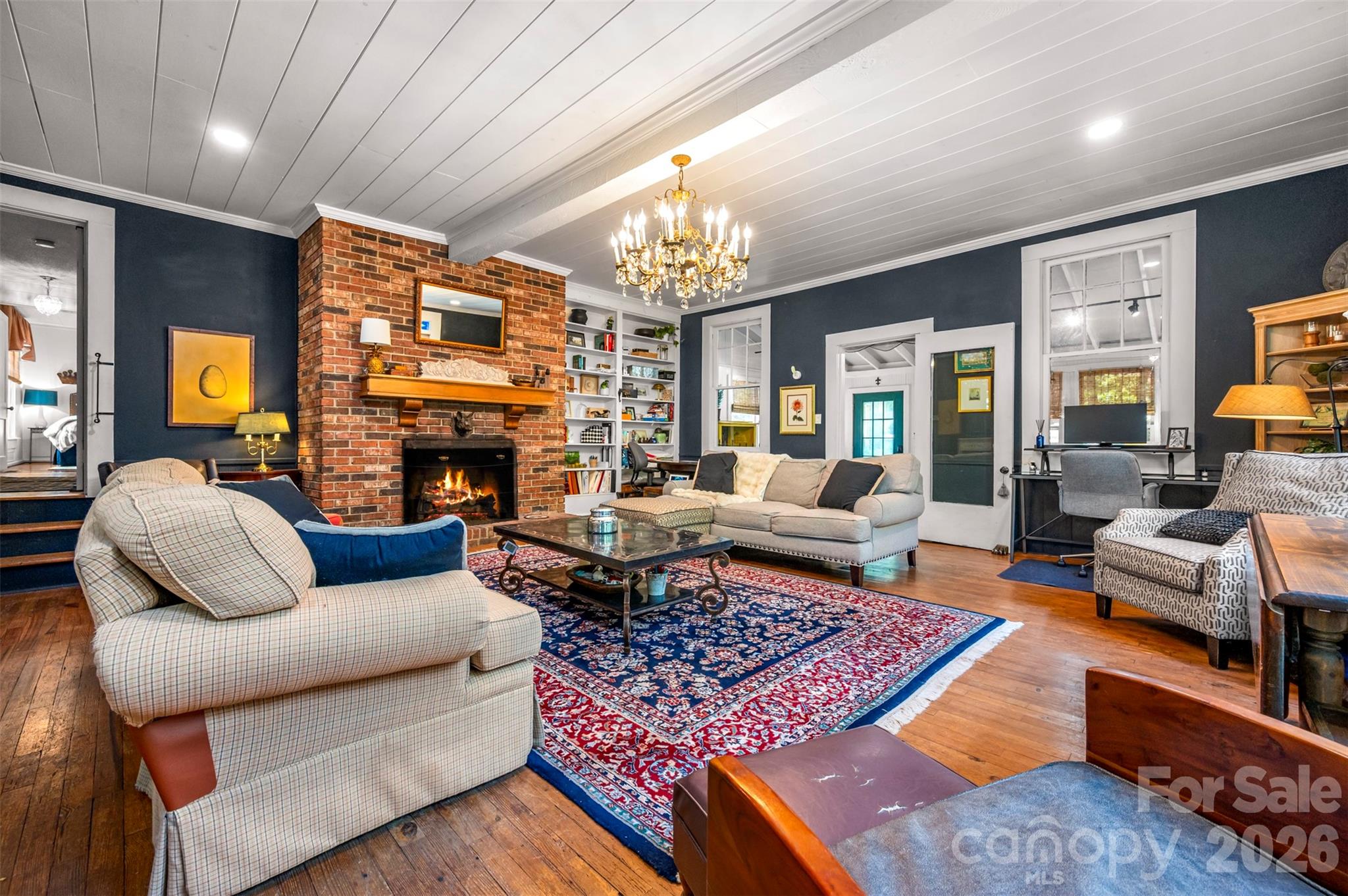 415 E Lakeshore Drive — Landrum