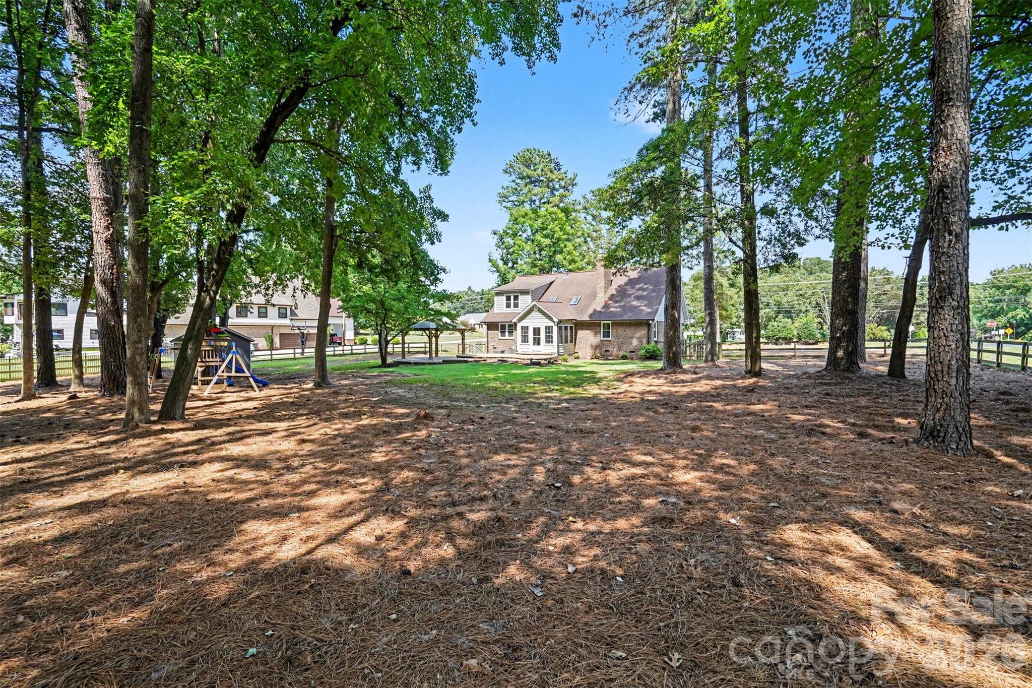 4724 Weddington Matthews Road — Matthews